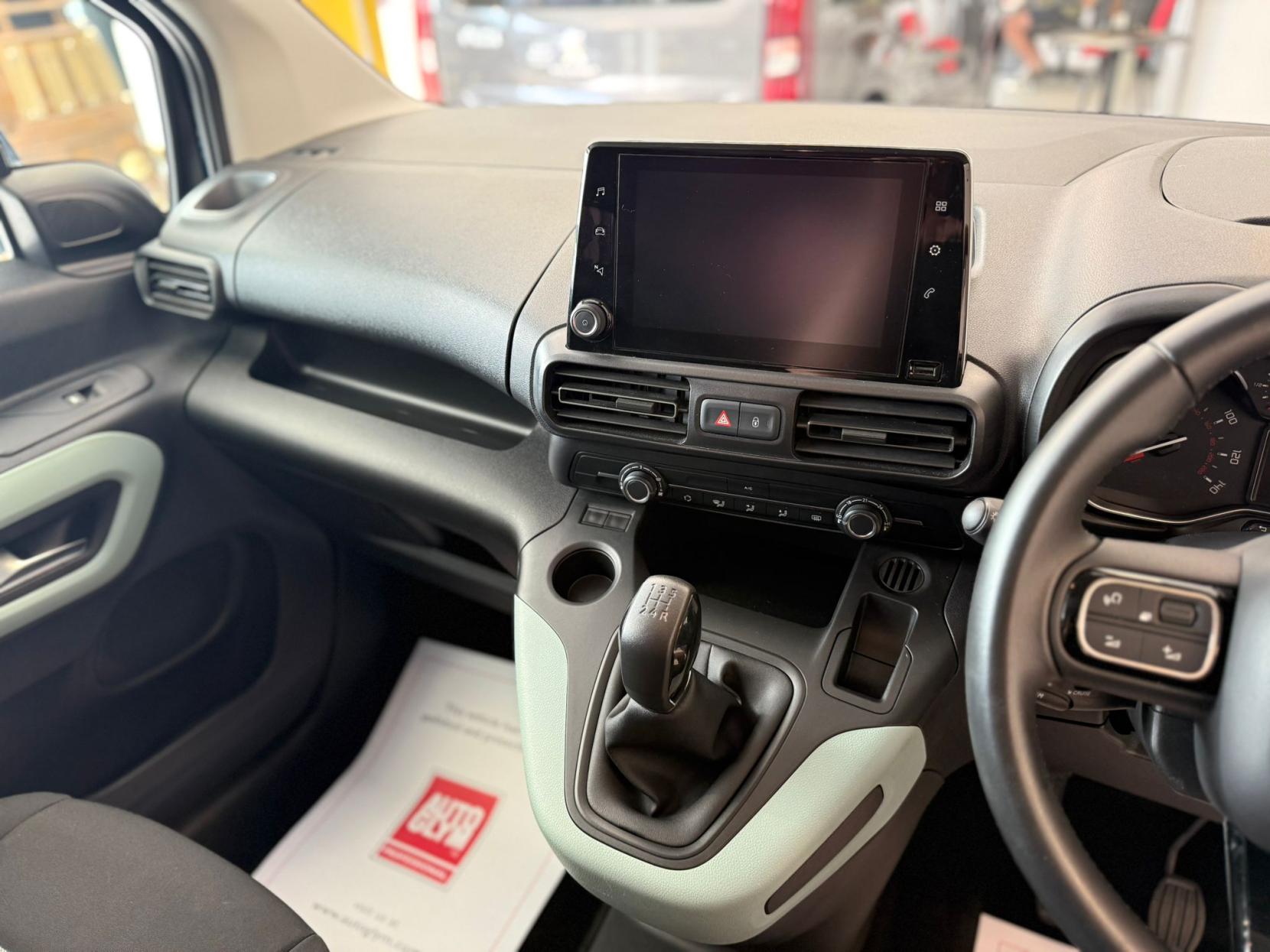 Citroen Berlingo WHEELCHAIR ADAPTED MPV, JUST 12,562 MILES! WITH A WINCH, NEWER SHAPE, SAT NAV!,1.5 BlueHDi Feel M MPV 5dr Diesel Manual Euro 6 (s/s) (100 ps)