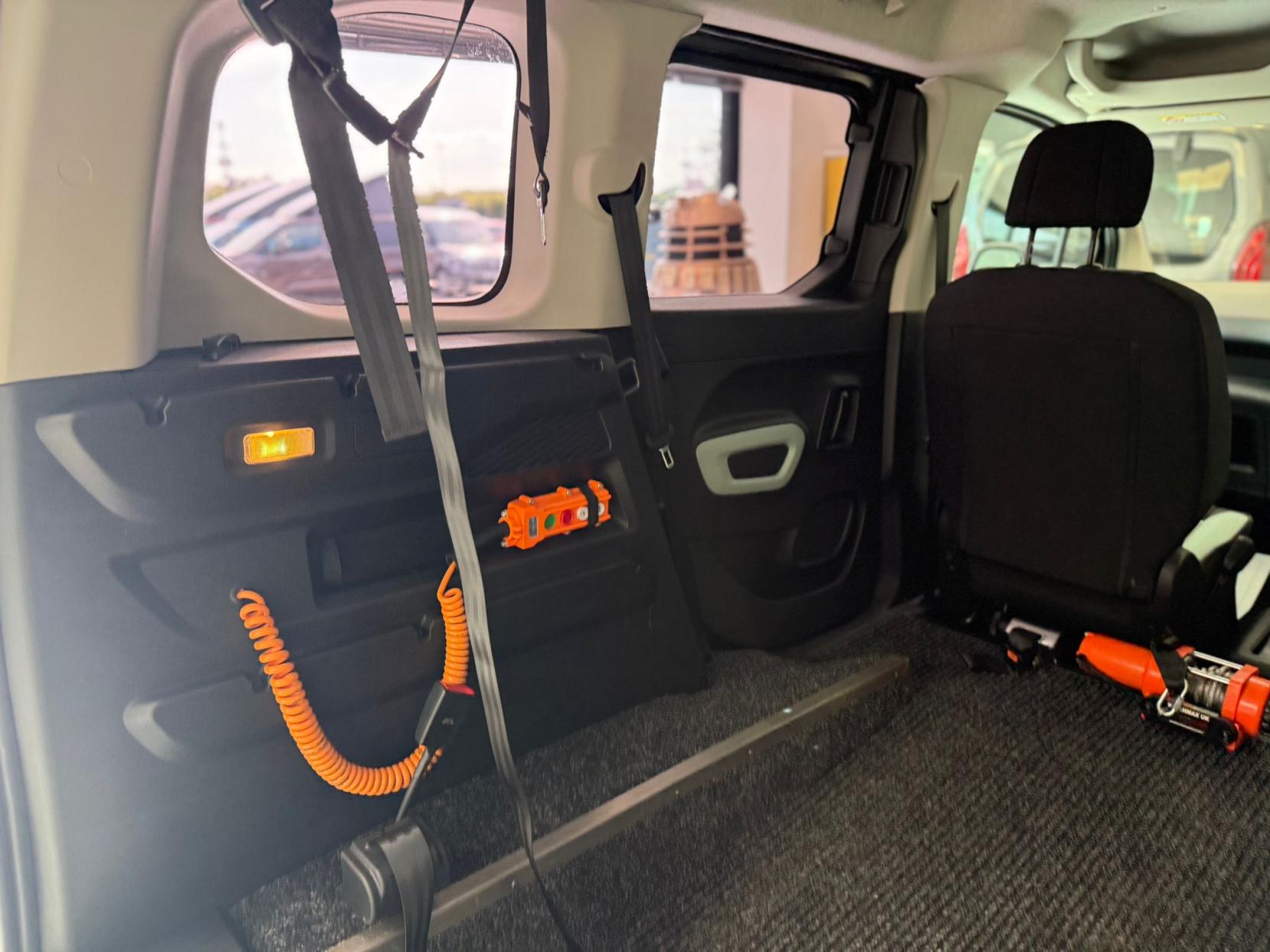 Citroen Berlingo WHEELCHAIR ADAPTED MPV, JUST 12,562 MILES! WITH A WINCH, NEWER SHAPE, SAT NAV!,1.5 BlueHDi Feel M MPV 5dr Diesel Manual Euro 6 (s/s) (100 ps)