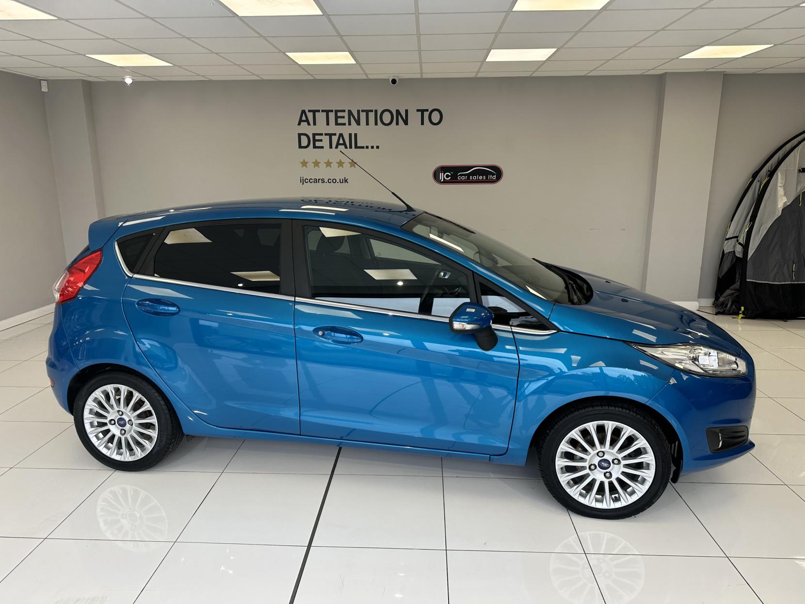 Ford Fiesta 1.0T EcoBoost Titanium Hatchback 5dr Petrol Manual Euro 5 (s/s) (100 ps)