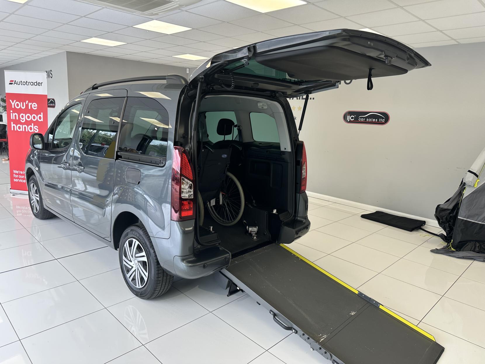 Citroen Berlingo AUTOMATIC WAV, CARRIES 4! **JUST 25,956 MILES!**1.6 BlueHDi Flair Multispace MPV 5dr Diesel ETG6 ULEZ compliant
