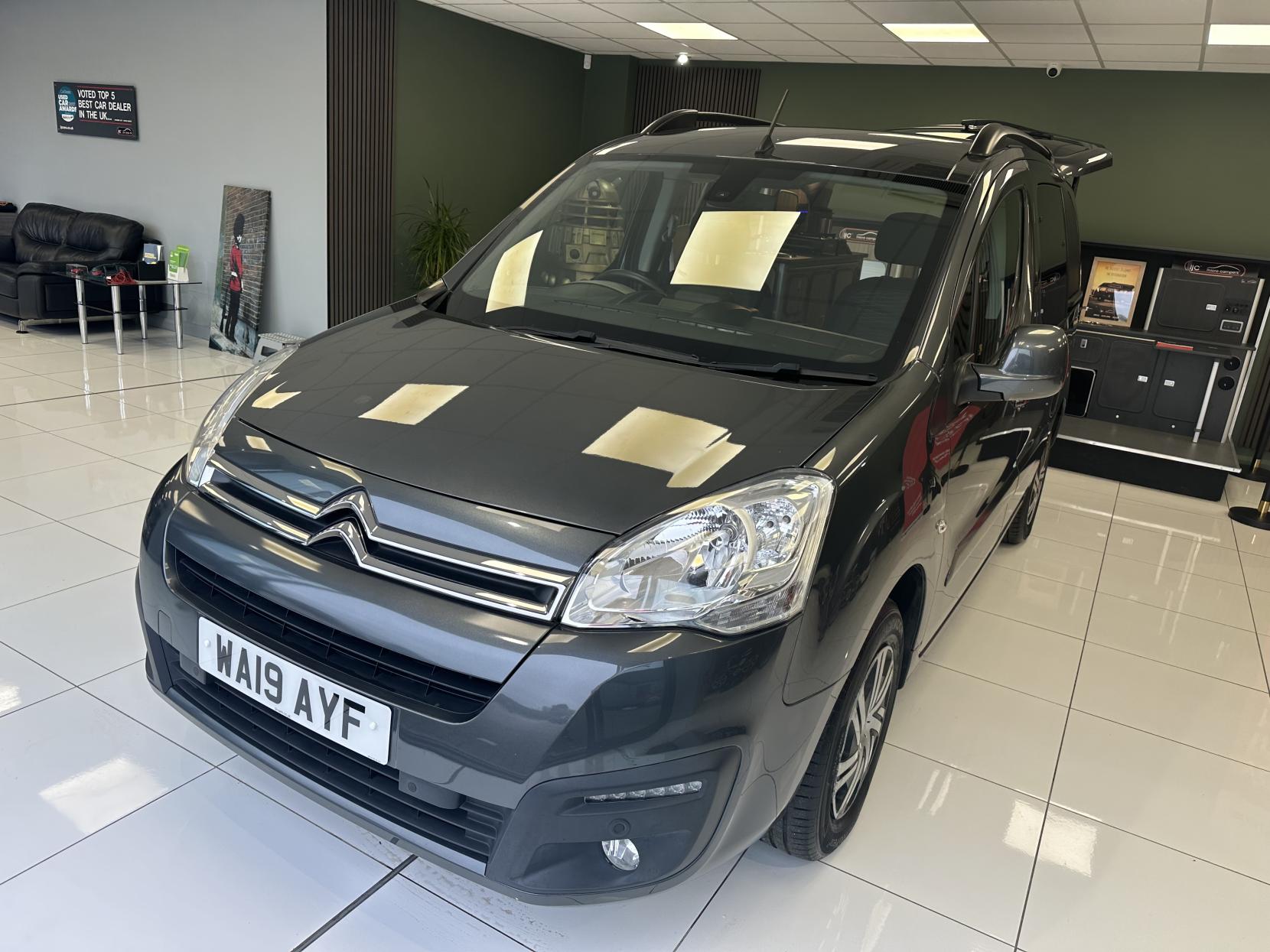 Citroen Berlingo **NEW ARRIVAL!** AUTOMATIC / TOP SPEC / SIDE BED SEATING / JUST 25,959 MILES