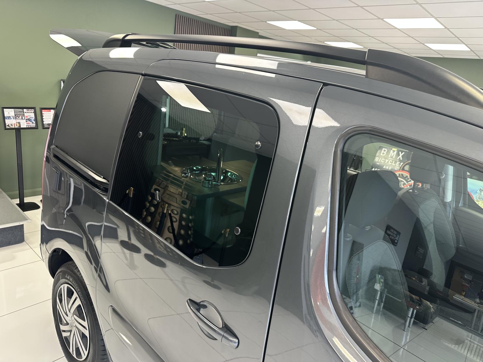 Citroen Berlingo **NEW ARRIVAL!** AUTOMATIC / TOP SPEC / SIDE BED SEATING / JUST 25,959 MILES