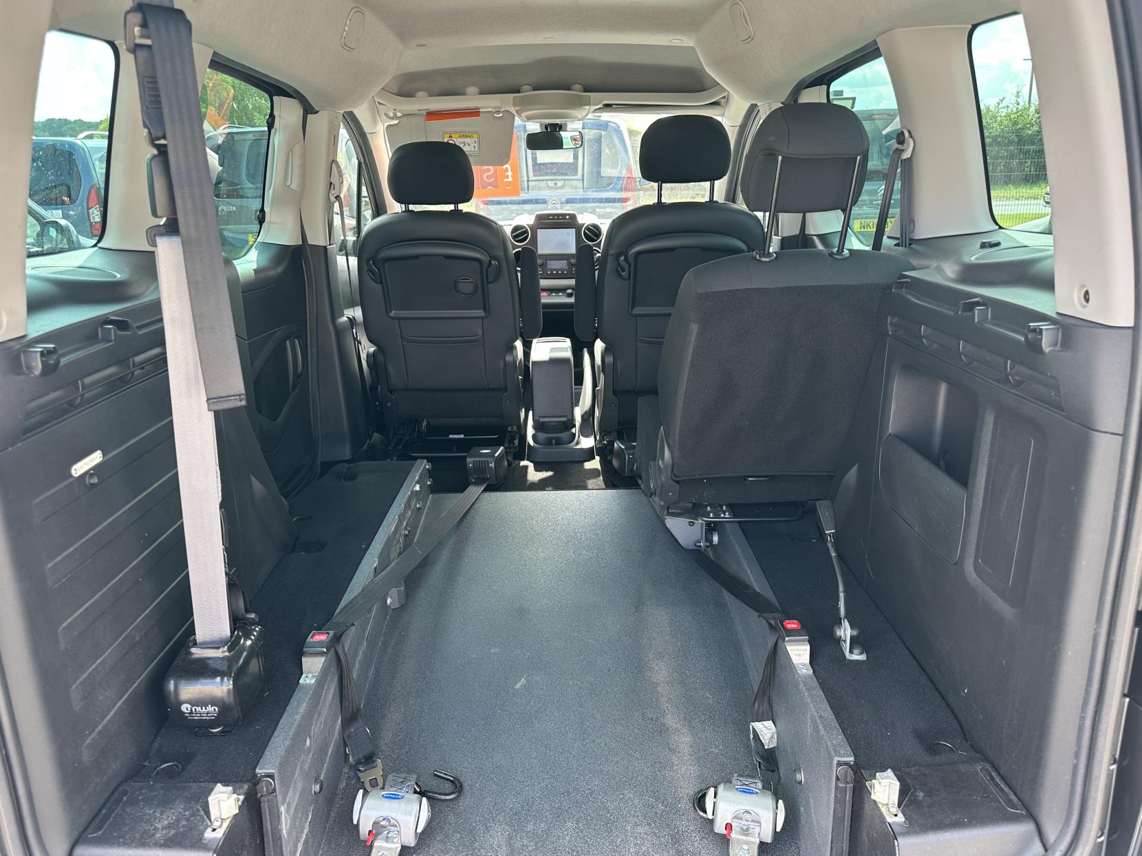 Citroen Berlingo AUTOMATIC WAV, CARRIES 4! **JUST 25,956 MILES!**1.6 BlueHDi Flair Multispace MPV 5dr Diesel ETG6 ULEZ compliant