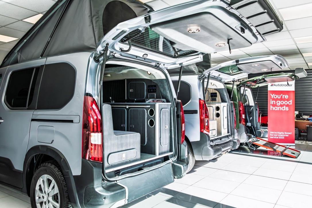 Citroen Berlingo **NEW ARRIVAL!** AUTOMATIC / TOP SPEC / SIDE BED SEATING / JUST 25,959 MILES