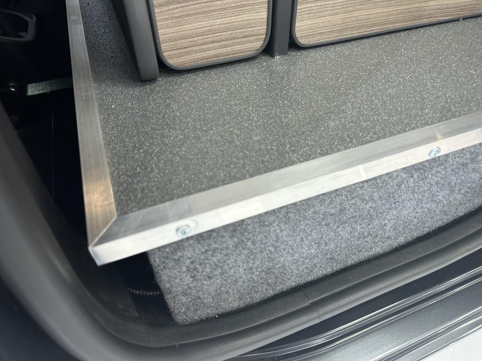 Citroen Berlingo **NEW ARRIVAL!** AUTOMATIC / TOP SPEC / SIDE BED SEATING / JUST 25,959 MILES