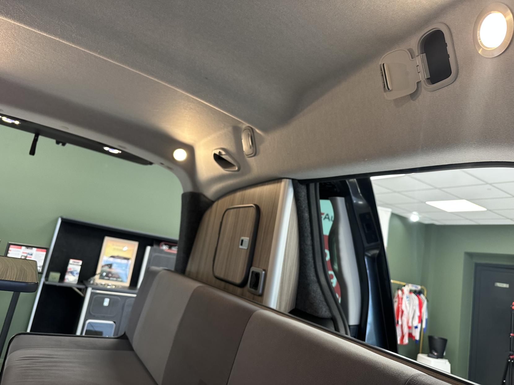 Citroen Berlingo **NEW ARRIVAL!** AUTOMATIC / TOP SPEC / SIDE BED SEATING / JUST 25,959 MILES