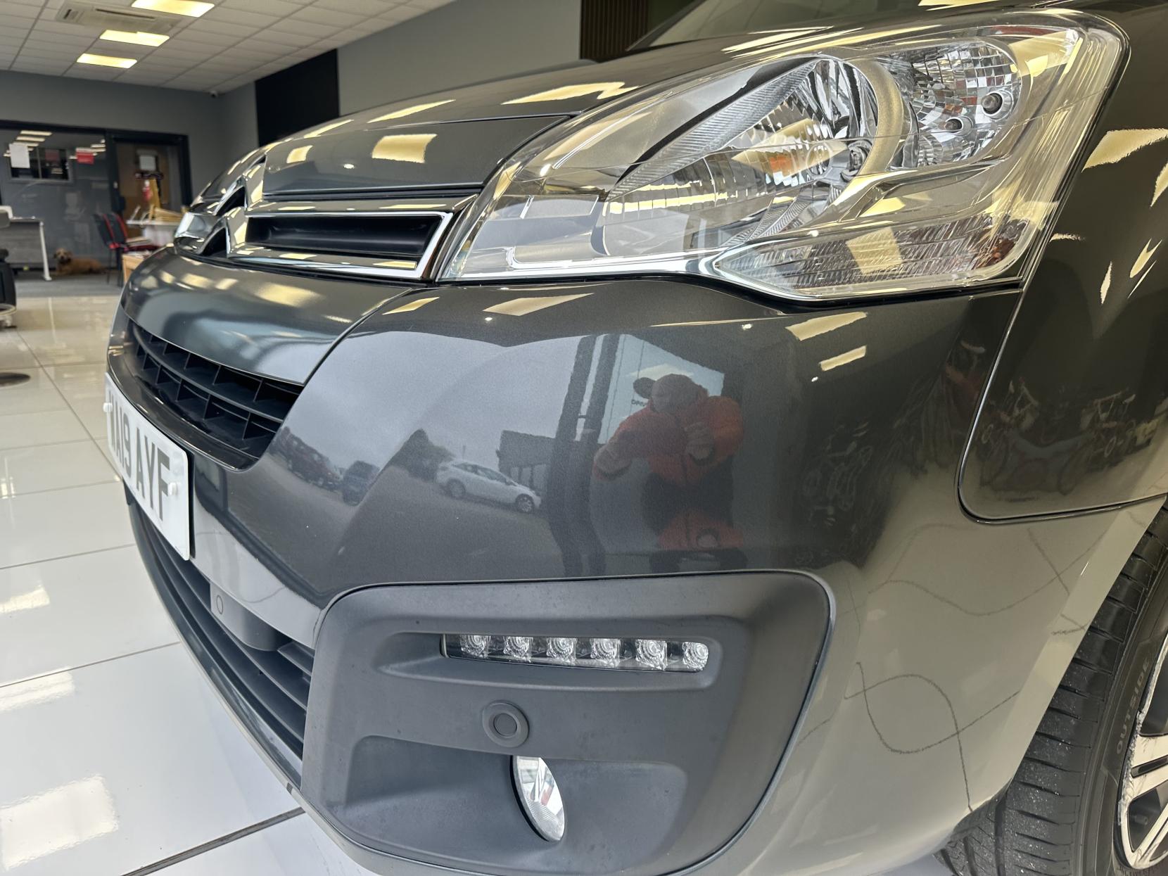 Citroen Berlingo **NEW ARRIVAL!** AUTOMATIC / TOP SPEC / SIDE BED SEATING / JUST 25,959 MILES