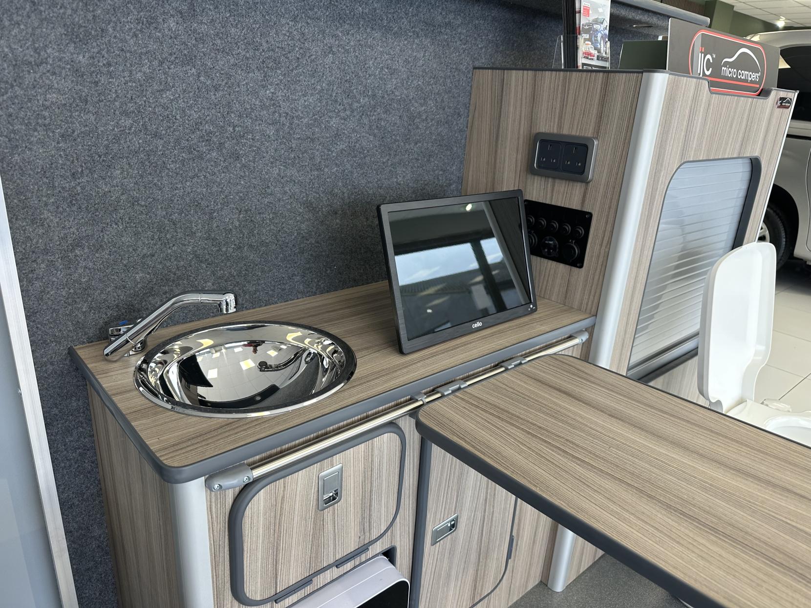 Citroen Berlingo **AUTO MICRO CAMPER AWAITING CONVERSION!!** 1.5 BlueHDi Diesel AUTO EAT Euro 6 ( (130 BHP)