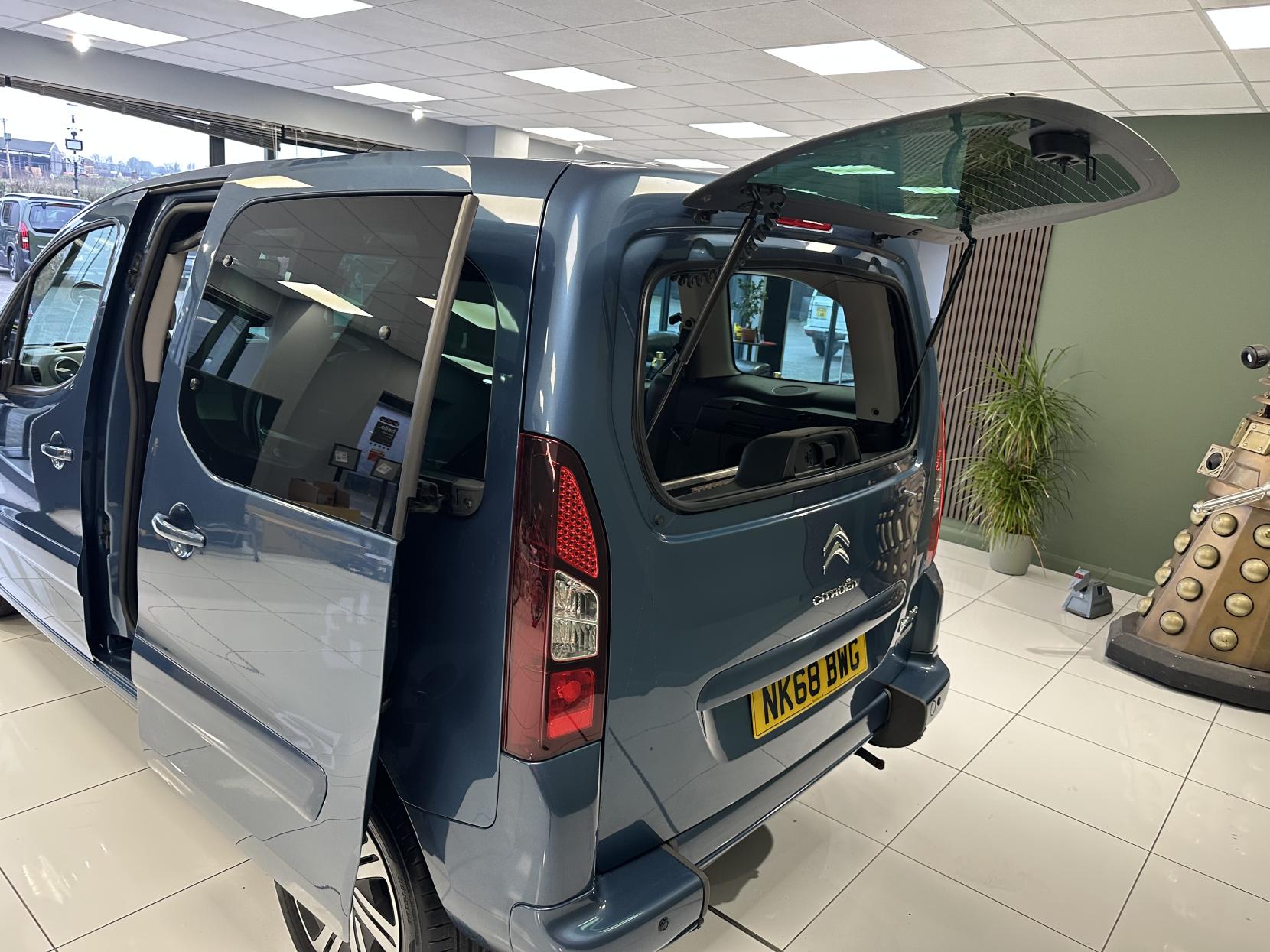 Citroen Berlingo Wheelchair adapted with a lower floor and ramp, 1.6 BlueHDi Feel Multispace MPV 5dr Diesel Manual Euro 6 (100 ps)