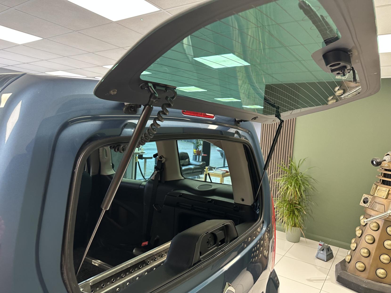 Citroen Berlingo Wheelchair adapted with a lower floor and ramp, 1.6 BlueHDi Feel Multispace MPV 5dr Diesel Manual Euro 6 (100 ps)