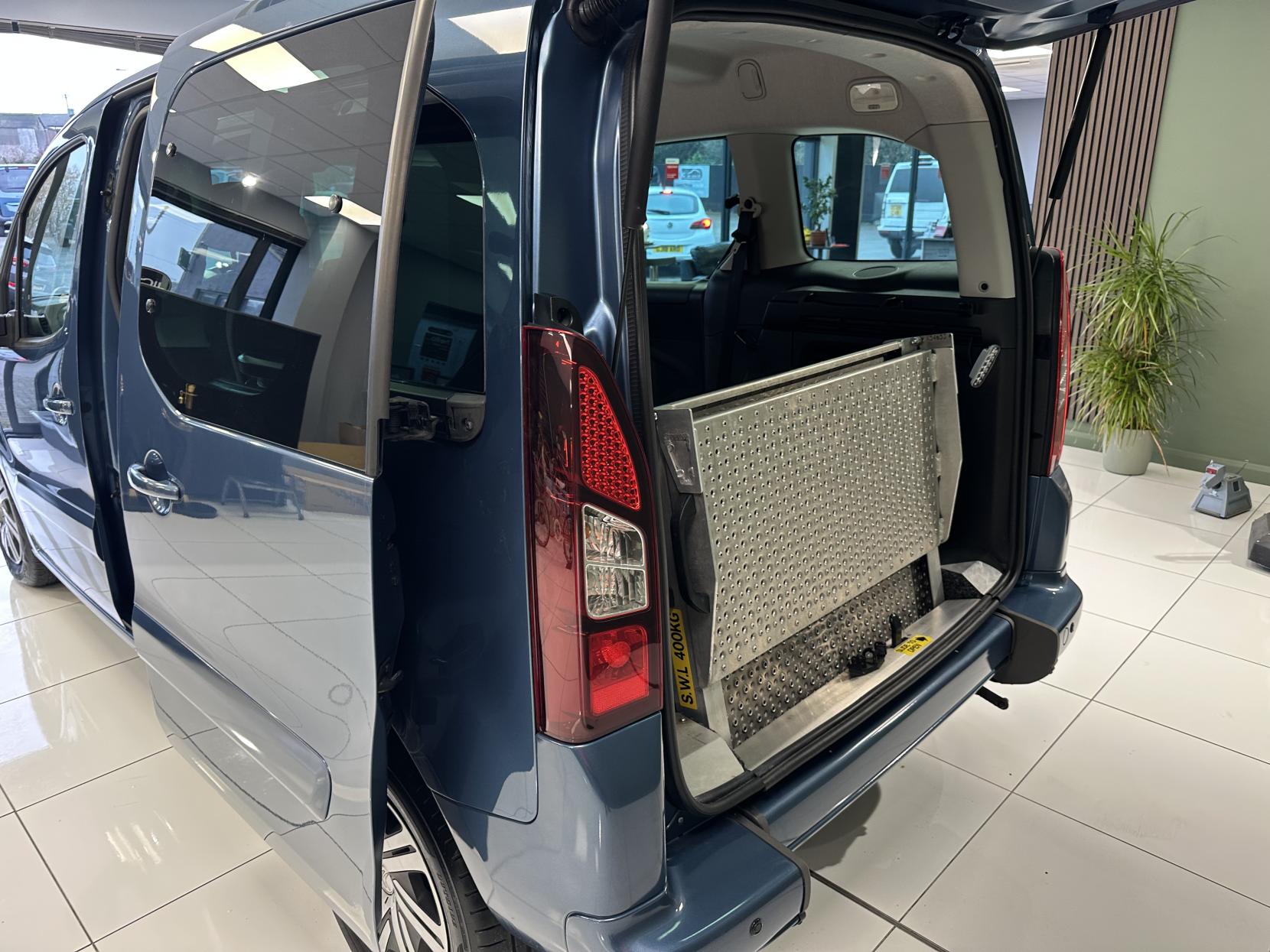 Citroen Berlingo Wheelchair adapted with a lower floor and ramp, 1.6 BlueHDi Feel Multispace MPV 5dr Diesel Manual Euro 6 (100 ps)
