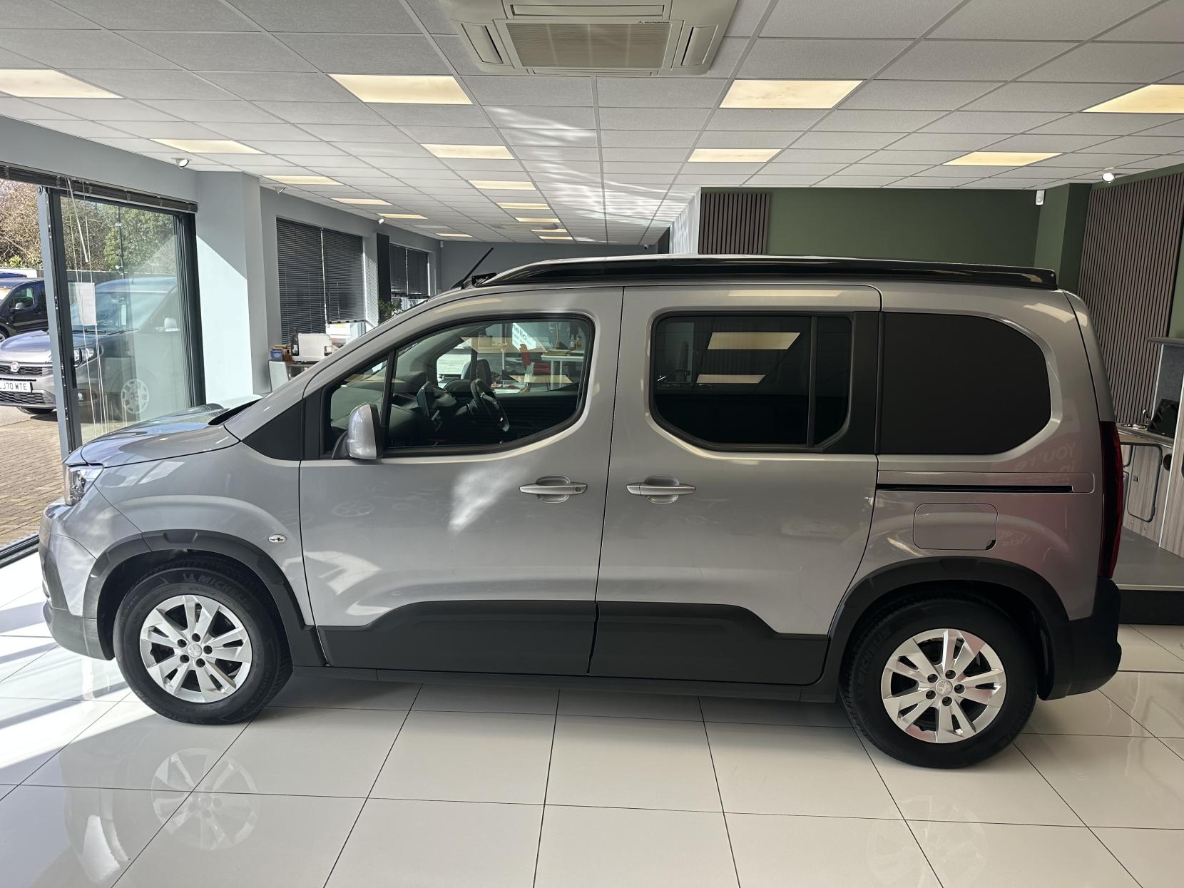 Peugeot Rifter AUTOMATIC MICRO CAMPER