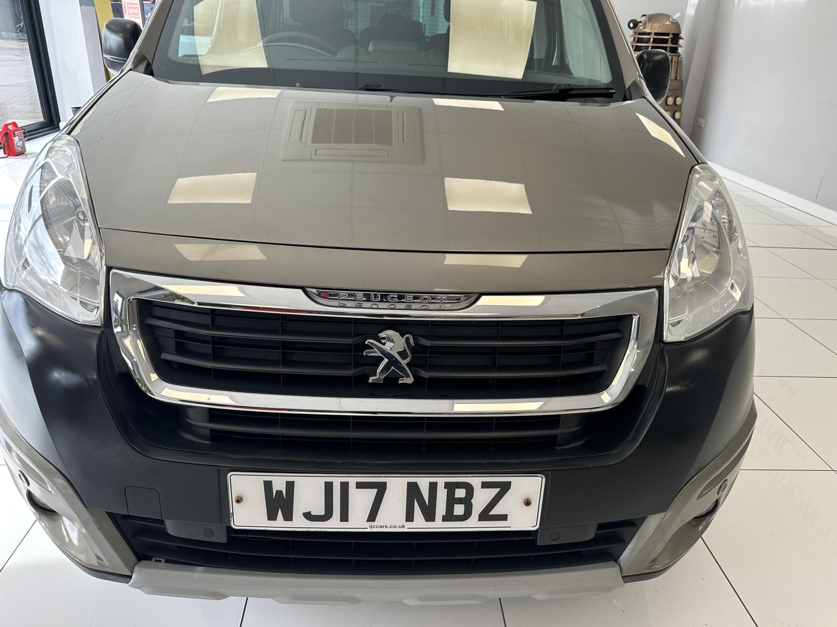 Peugeot Partner Tepee VERY RARE AUTOMATIC 1.6 BlueHDi 