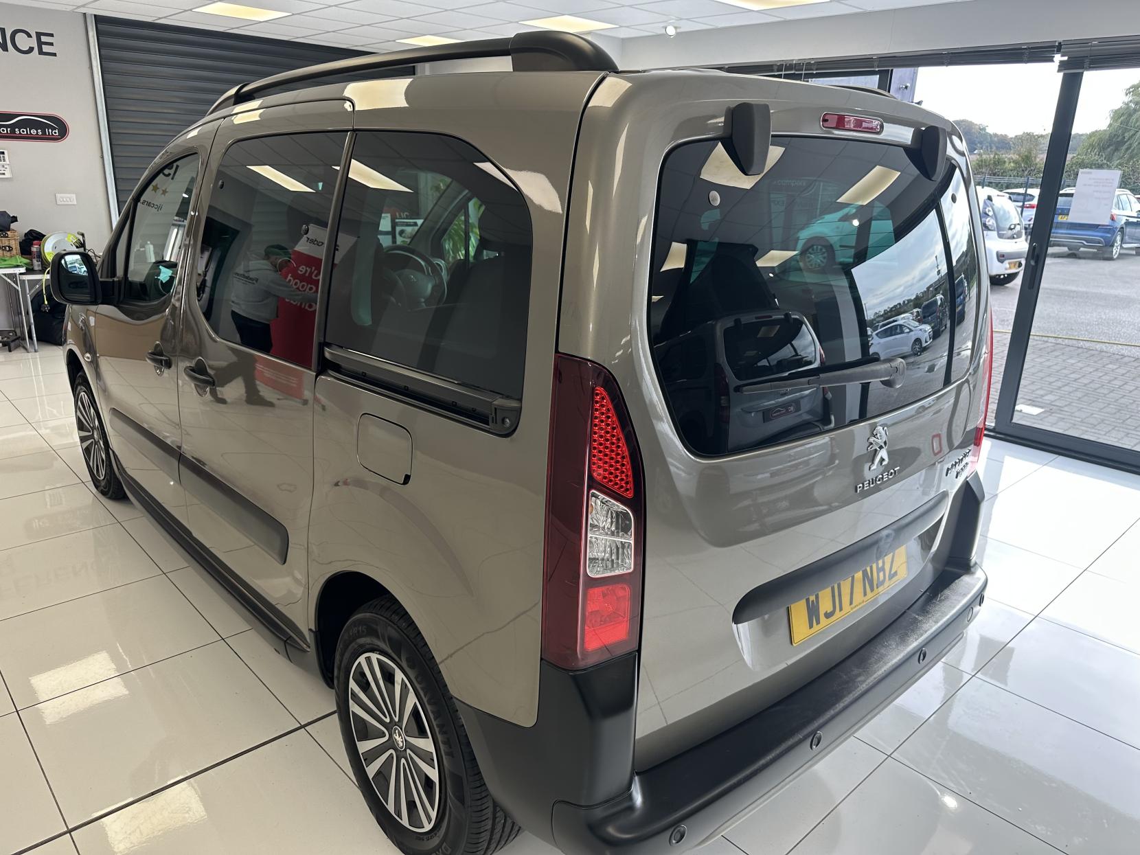 Peugeot Partner Tepee VERY RARE AUTOMATIC 1.6 BlueHDi 
