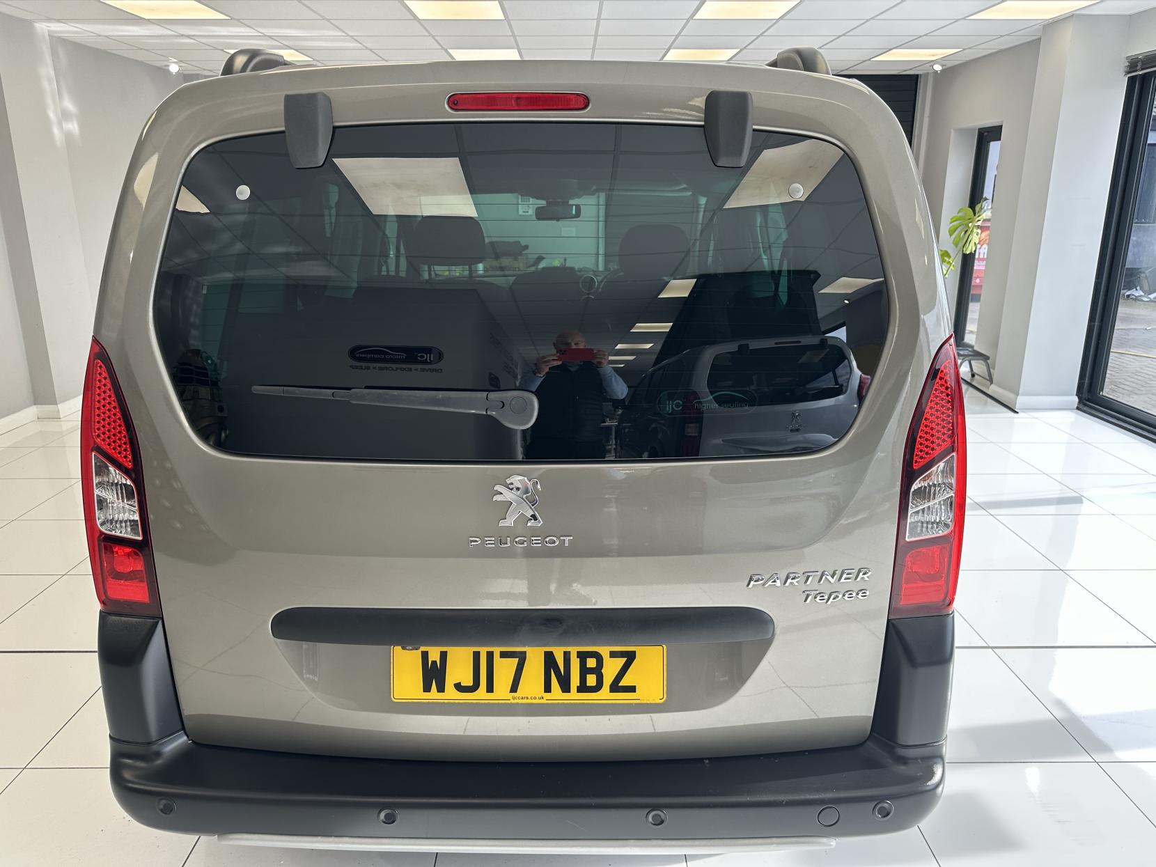 Peugeot Partner Tepee VERY RARE AUTOMATIC 1.6 BlueHDi 