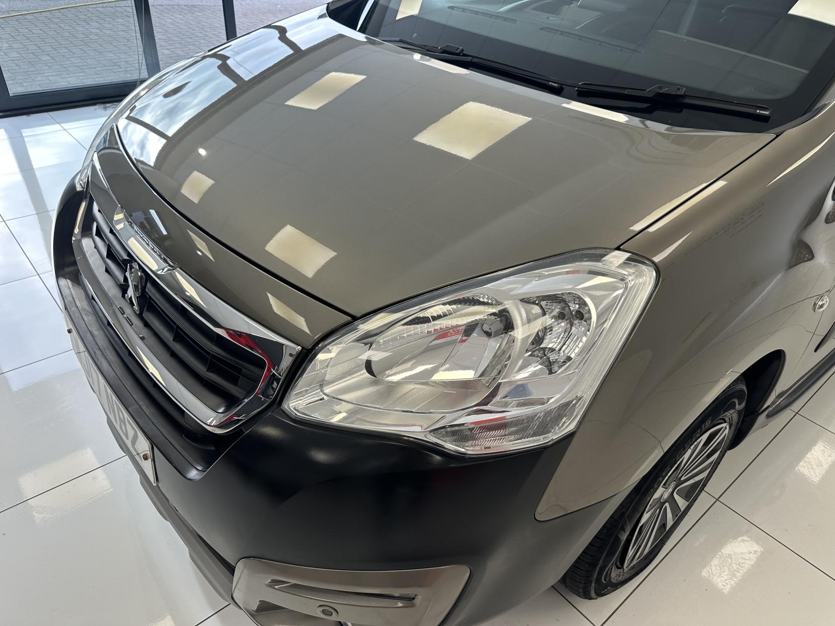Peugeot Partner Tepee VERY RARE AUTOMATIC 1.6 BlueHDi 