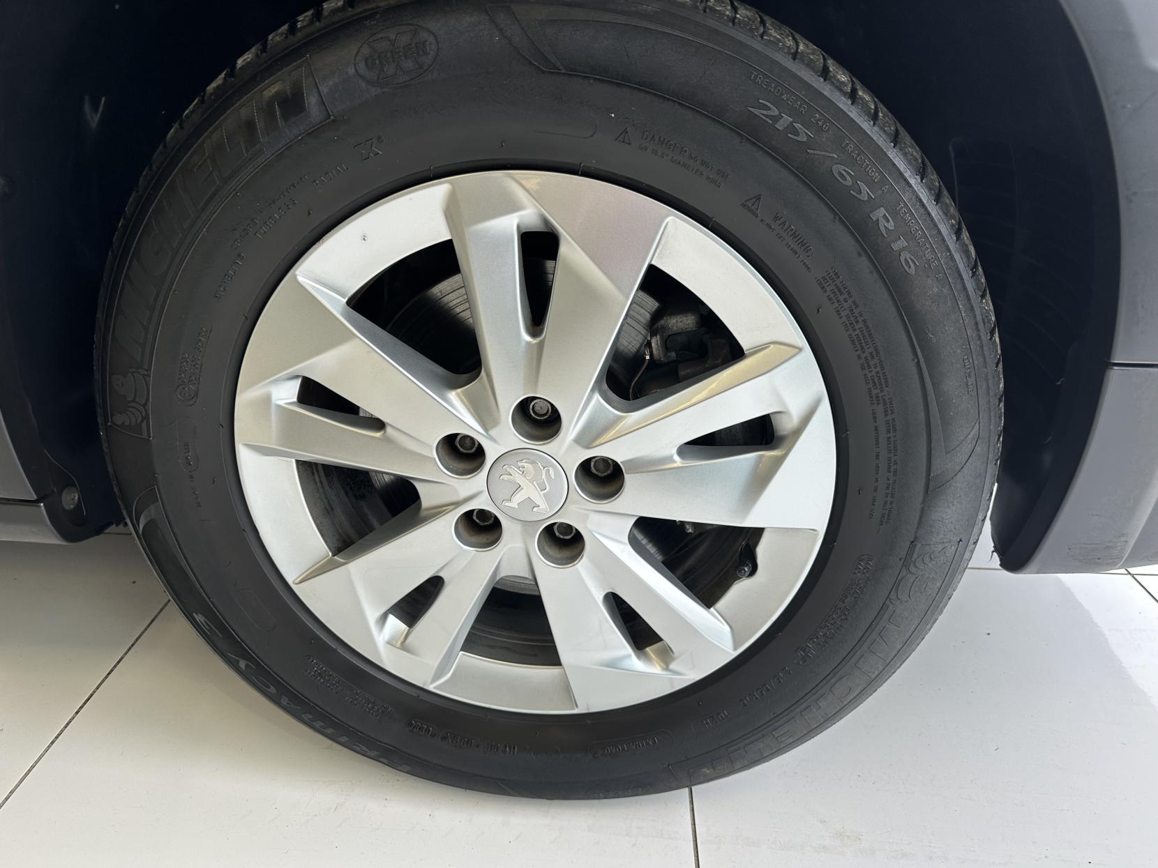 Peugeot Rifter RARE XL SIZE WITH 5 FULL SEATS + WHEELCHAIR USER AND A WINCH! JUST 14,694 MILES!! **WHEELCHAIR ADAPTED**