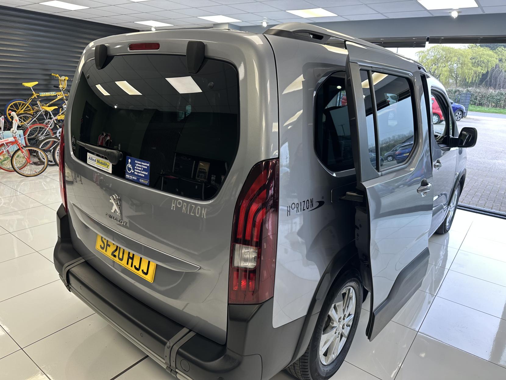 Peugeot Rifter RARE XL SIZE WITH 5 FULL SEATS + WHEELCHAIR USER AND A WINCH! JUST 14,694 MILES!! **WHEELCHAIR ADAPTED**