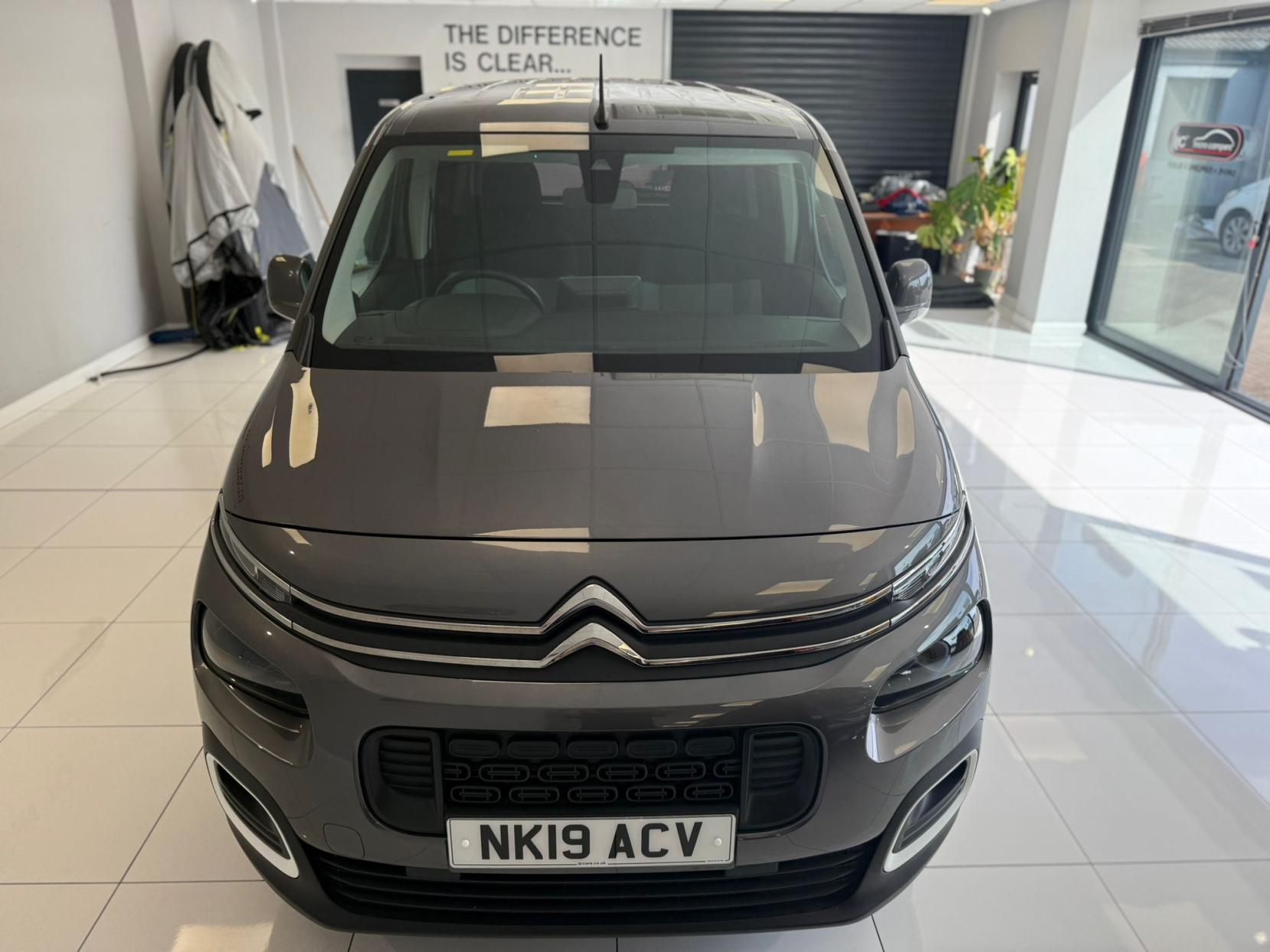 Citroen Berlingo WHEELCHAIR ADAPTED,JUST 16,003 MILES! SAT NAV, WAV CARRIES 4 WITH A WINCH! UPTO 65 MPG, NEWER SHAPE MK3 MODEL 1.5 BlueHDi Feel M MPV 5dr Diesel Manual Euro 6 (100 ps)