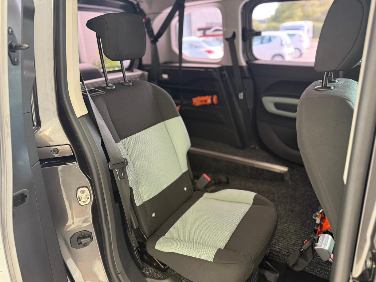 Citroen Berlingo WHEELCHAIR ADAPTED,JUST 16,003 MILES! SAT NAV, WAV CARRIES 4 WITH A WINCH! UPTO 65 MPG, NEWER SHAPE MK3 MODEL 1.5 BlueHDi Feel M MPV 5dr Diesel Manual Euro 6 (100 ps)