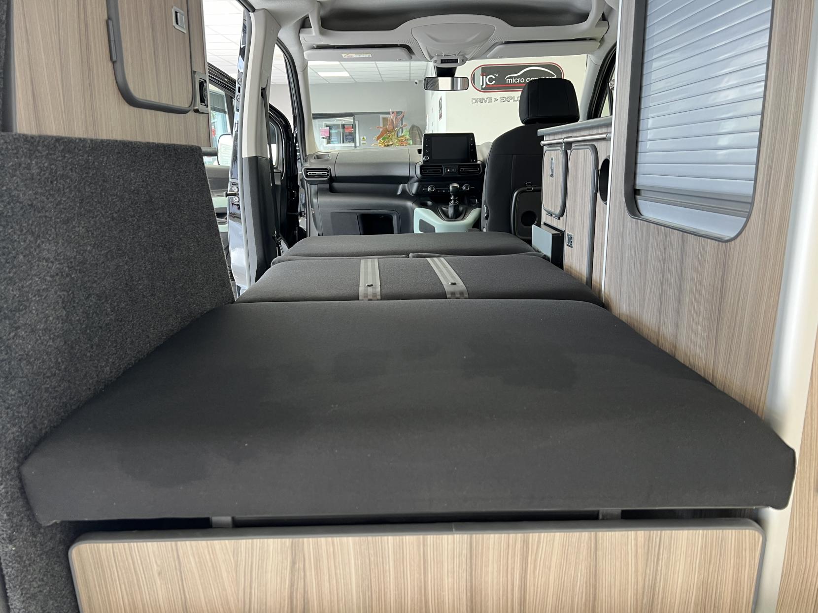 Citroen Berlingo **FREE POP TOP ROOF OR A £3,000 DISCOUNT IF NOT REQUIRED!** 2022 CITROEN BERLINGO WITH JUST 1,325 MILES!! BRAND NEW UNUSED MICRO CAMPER CONVERSION R&R BED LAYOUT!!!- with just 1,325 MILES! 1.5 BlueHDi Feel M MPV 5dr Diesel Manual Euro 6 (s/s) (100 ps)