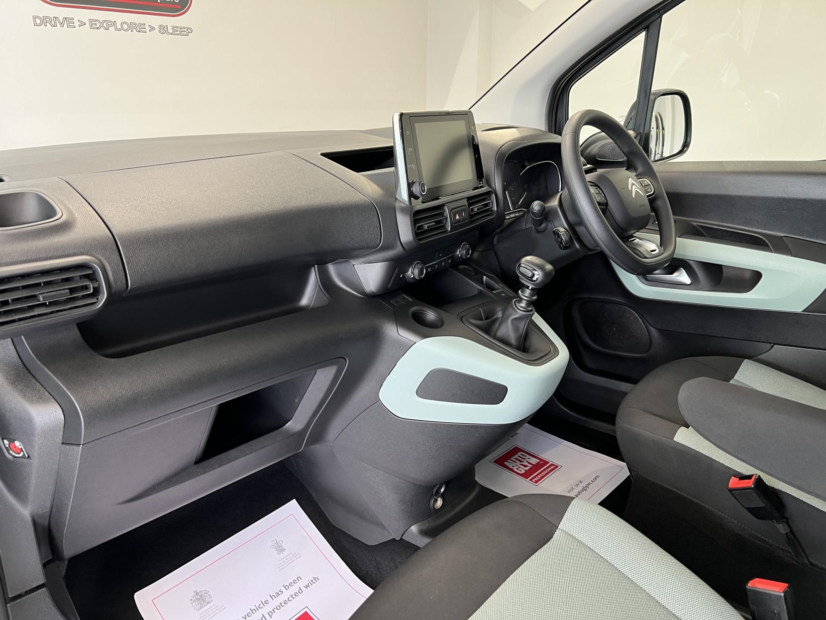 Citroen Berlingo **FREE POP TOP ROOF OR A £3,000 DISCOUNT IF NOT REQUIRED!** 2022 CITROEN BERLINGO WITH JUST 1,325 MILES!! BRAND NEW UNUSED MICRO CAMPER CONVERSION R&R BED LAYOUT!!!- with just 1,325 MILES! 1.5 BlueHDi Feel M MPV 5dr Diesel Manual Euro 6 (s/s) (100 ps)