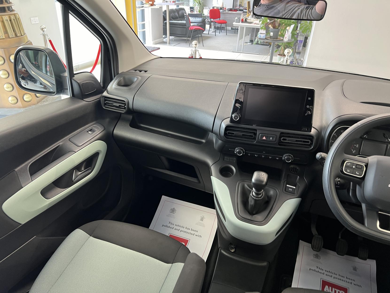 Citroen Berlingo **FREE POP TOP ROOF OR A £3,000 DISCOUNT IF NOT REQUIRED!** 2022 CITROEN BERLINGO WITH JUST 1,325 MILES!! BRAND NEW UNUSED MICRO CAMPER CONVERSION R&R BED LAYOUT!!!- with just 1,325 MILES! 1.5 BlueHDi Feel M MPV 5dr Diesel Manual Euro 6 (s/s) (100 ps)