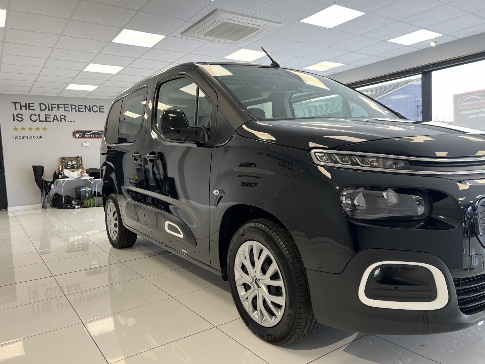 Citroen Berlingo **FREE POP TOP ROOF OR A £3,000 DISCOUNT IF NOT REQUIRED!** 2022 CITROEN BERLINGO WITH JUST 1,325 MILES!! BRAND NEW UNUSED MICRO CAMPER CONVERSION R&R BED LAYOUT!!!- with just 1,325 MILES! 1.5 BlueHDi Feel M MPV 5dr Diesel Manual Euro 6 (s/s) (100 ps)