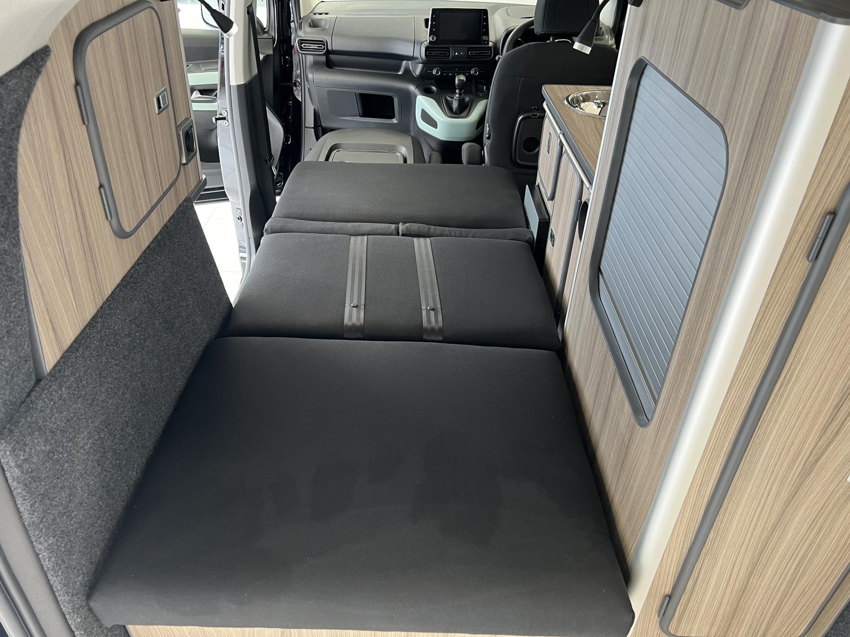 Citroen Berlingo **FREE POP TOP ROOF OR A £3,000 DISCOUNT IF NOT REQUIRED!** 2022 CITROEN BERLINGO WITH JUST 1,325 MILES!! BRAND NEW UNUSED MICRO CAMPER CONVERSION R&R BED LAYOUT!!!- with just 1,325 MILES! 1.5 BlueHDi Feel M MPV 5dr Diesel Manual Euro 6 (s/s) (100 ps)