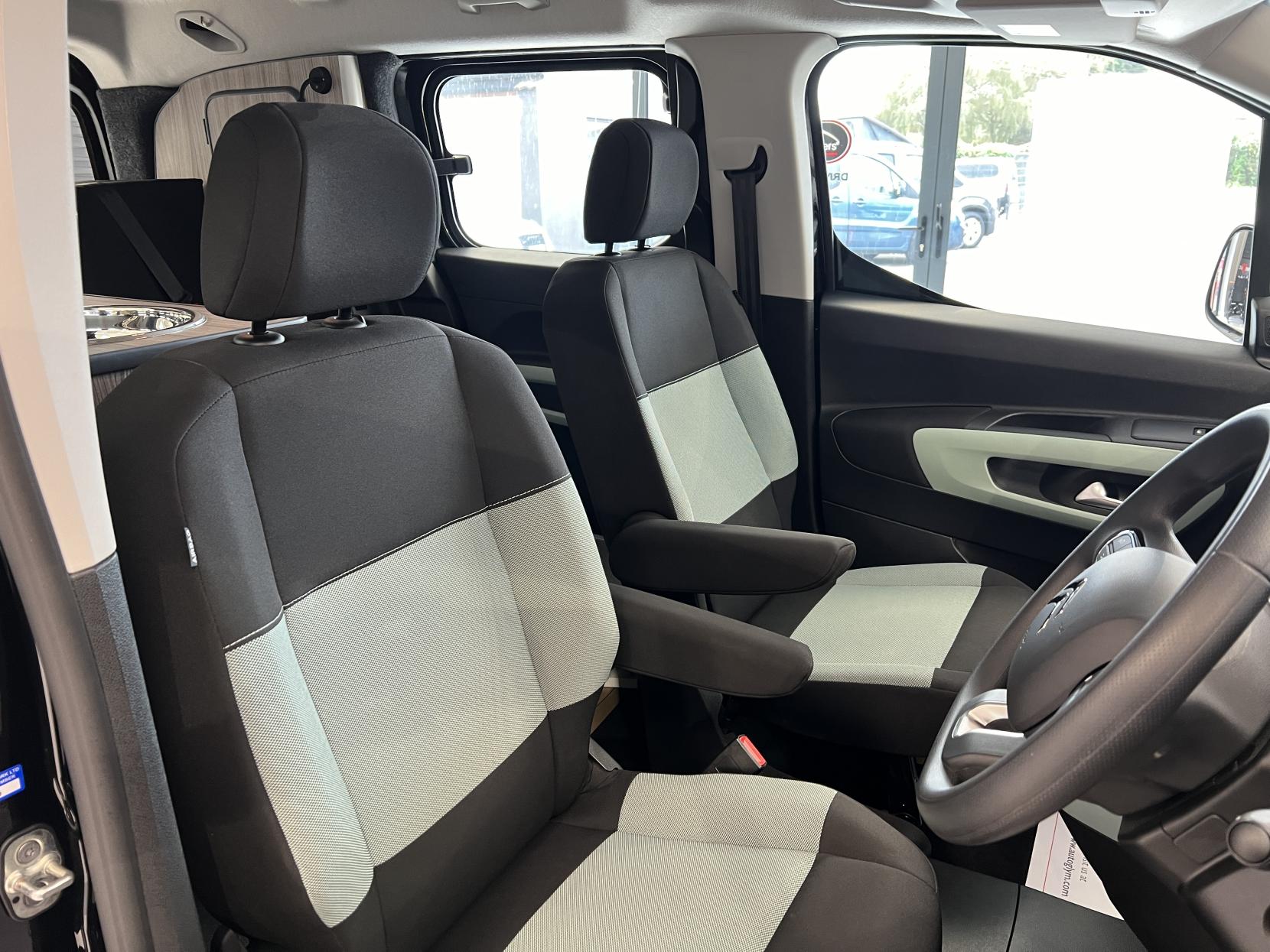 Citroen Berlingo **FREE POP TOP ROOF OR A £3,000 DISCOUNT IF NOT REQUIRED!** 2022 CITROEN BERLINGO WITH JUST 1,325 MILES!! BRAND NEW UNUSED MICRO CAMPER CONVERSION R&R BED LAYOUT!!!- with just 1,325 MILES! 1.5 BlueHDi Feel M MPV 5dr Diesel Manual Euro 6 (s/s) (100 ps)