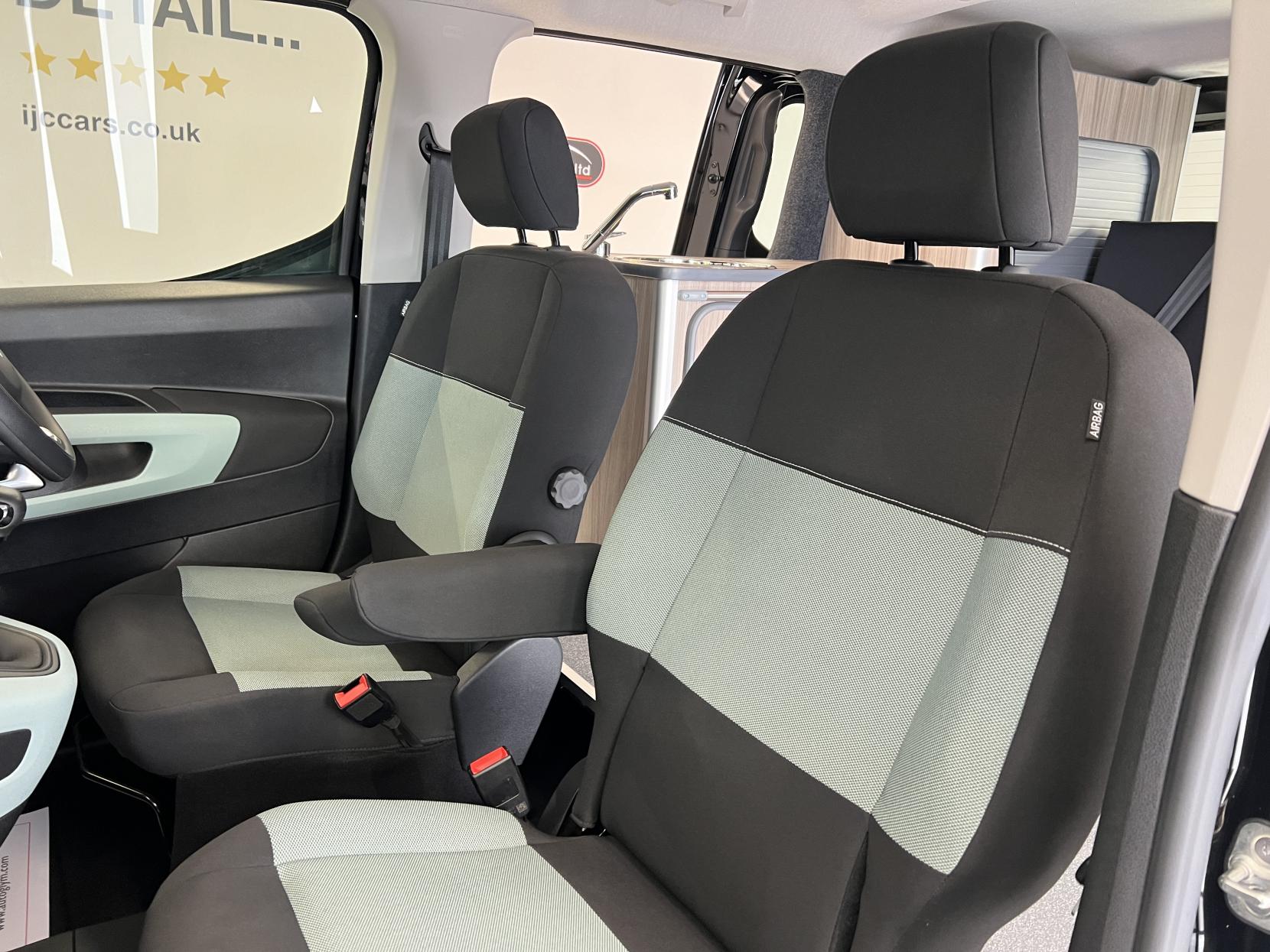 Citroen Berlingo **FREE POP TOP ROOF OR A £3,000 DISCOUNT IF NOT REQUIRED!** 2022 CITROEN BERLINGO WITH JUST 1,325 MILES!! BRAND NEW UNUSED MICRO CAMPER CONVERSION R&R BED LAYOUT!!!- with just 1,325 MILES! 1.5 BlueHDi Feel M MPV 5dr Diesel Manual Euro 6 (s/s) (100 ps)