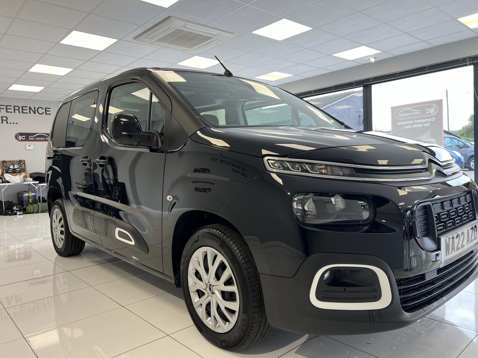 Citroen Berlingo **FREE POP TOP ROOF OR A £3,000 DISCOUNT IF NOT REQUIRED!** 2022 CITROEN BERLINGO WITH JUST 1,325 MILES!! BRAND NEW UNUSED MICRO CAMPER CONVERSION R&R BED LAYOUT!!!- with just 1,325 MILES! 1.5 BlueHDi Feel M MPV 5dr Diesel Manual Euro 6 (s/s) (100 ps)