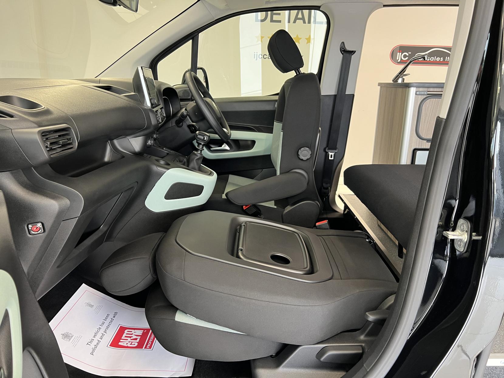 Citroen Berlingo **FREE POP TOP ROOF OR A £3,000 DISCOUNT IF NOT REQUIRED!** 2022 CITROEN BERLINGO WITH JUST 1,325 MILES!! BRAND NEW UNUSED MICRO CAMPER CONVERSION R&R BED LAYOUT!!!- with just 1,325 MILES! 1.5 BlueHDi Feel M MPV 5dr Diesel Manual Euro 6 (s/s) (100 ps)