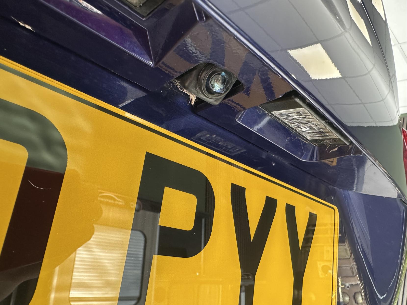 Nissan Qashqai 1.3 DIG-T N-Connecta SUV 5dr Petrol Manual Euro 6 (s/s) (160 ps)