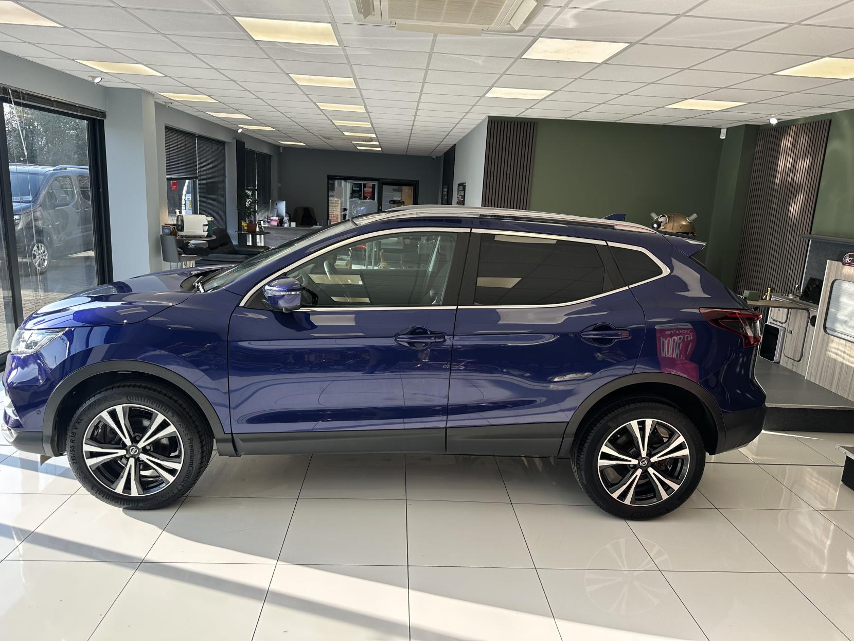 Nissan Qashqai 1.3 DIG-T N-Connecta SUV 5dr Petrol Manual Euro 6 (s/s) (160 ps)