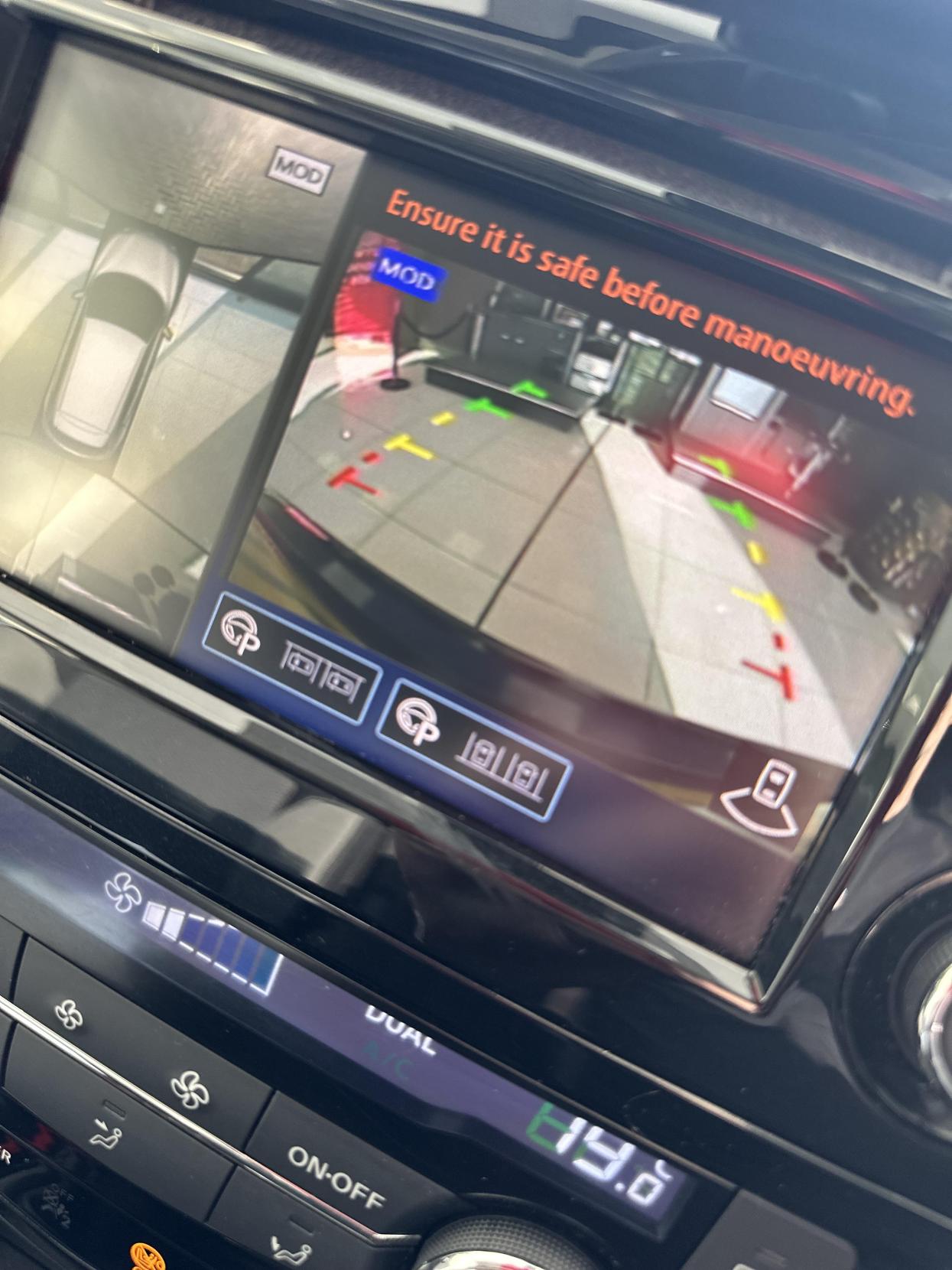 Nissan Qashqai 1.3 DIG-T N-Connecta SUV 5dr Petrol Manual Euro 6 (s/s) (160 ps)