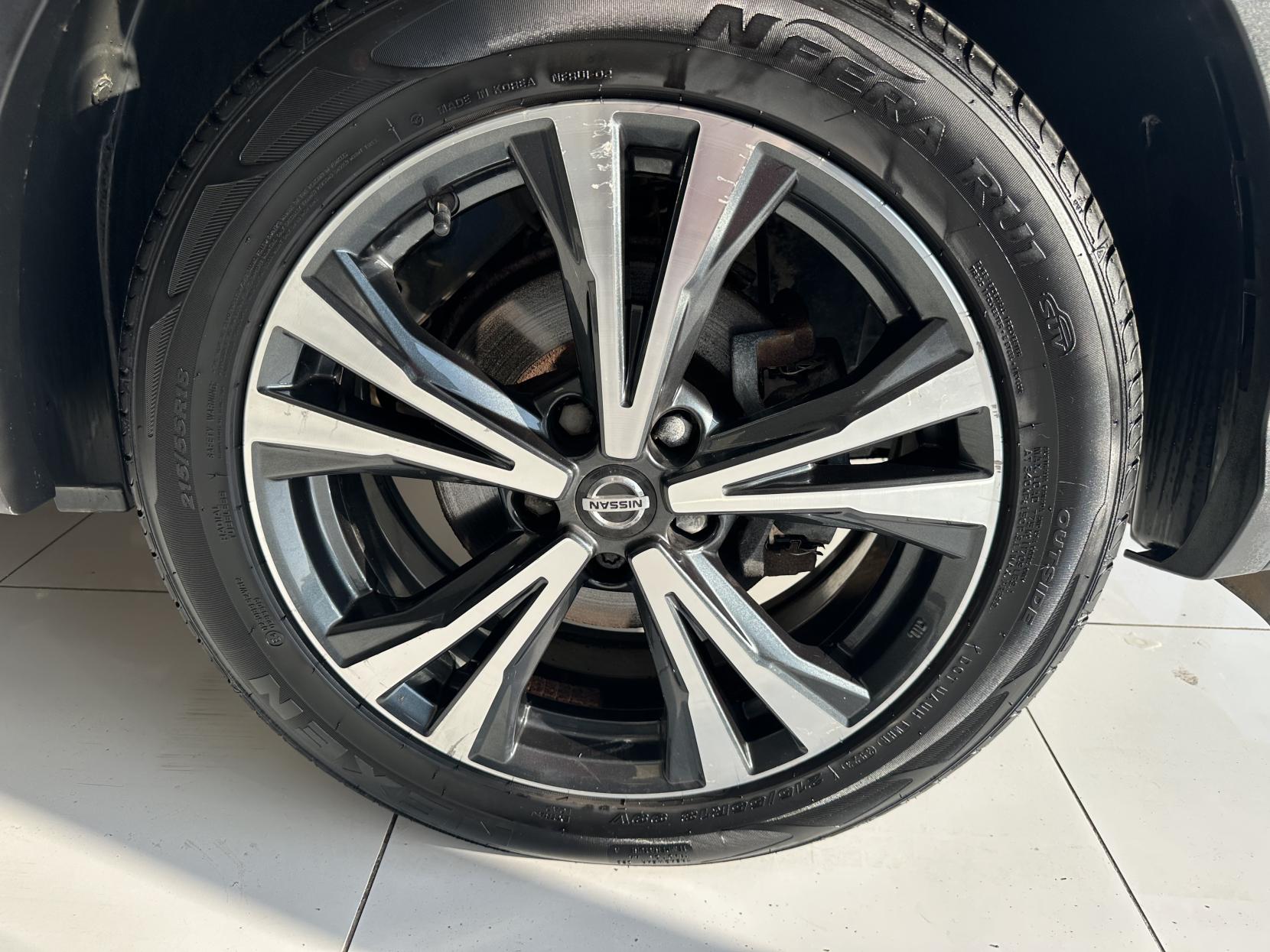 Nissan Qashqai 1.3 DIG-T N-Connecta SUV 5dr Petrol Manual Euro 6 (s/s) (160 ps)