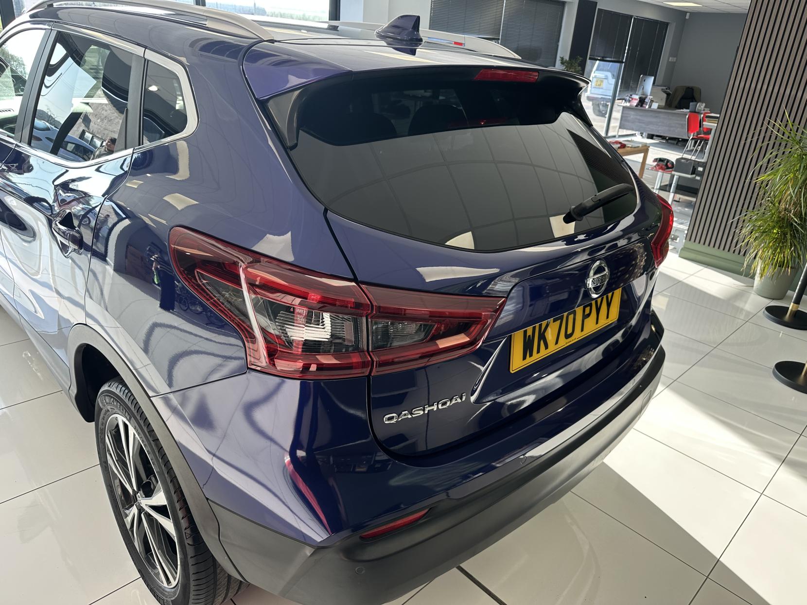 Nissan Qashqai 1.3 DIG-T N-Connecta SUV 5dr Petrol Manual Euro 6 (s/s) (160 ps)