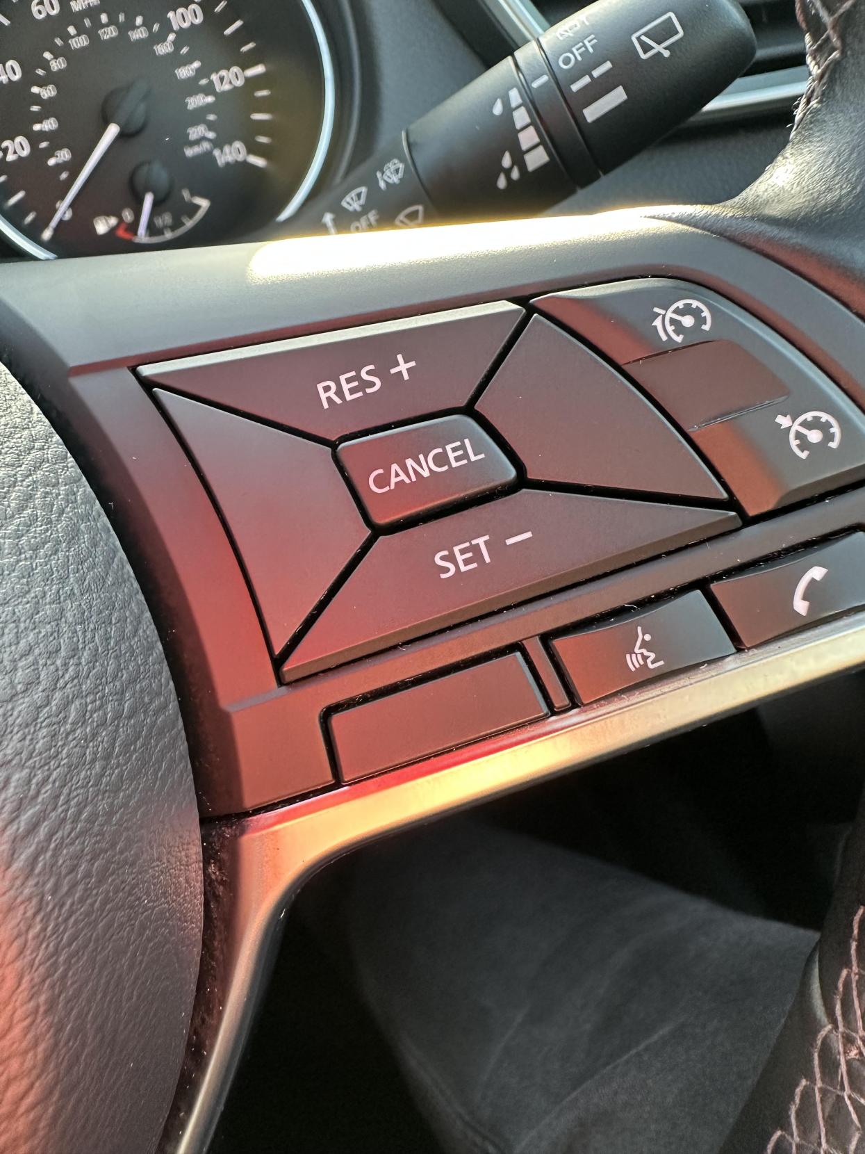 Nissan Qashqai 1.3 DIG-T N-Connecta SUV 5dr Petrol Manual Euro 6 (s/s) (160 ps)