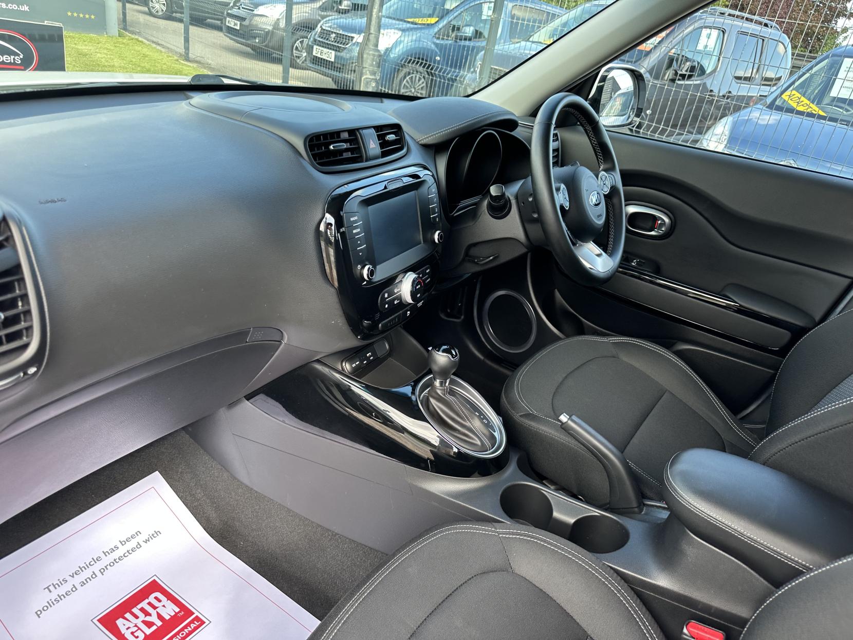 Kia Soul  RARE Diesel AUTO WHEELCHAIR ADAPTED MPV! JUST 3,320 MILES!
