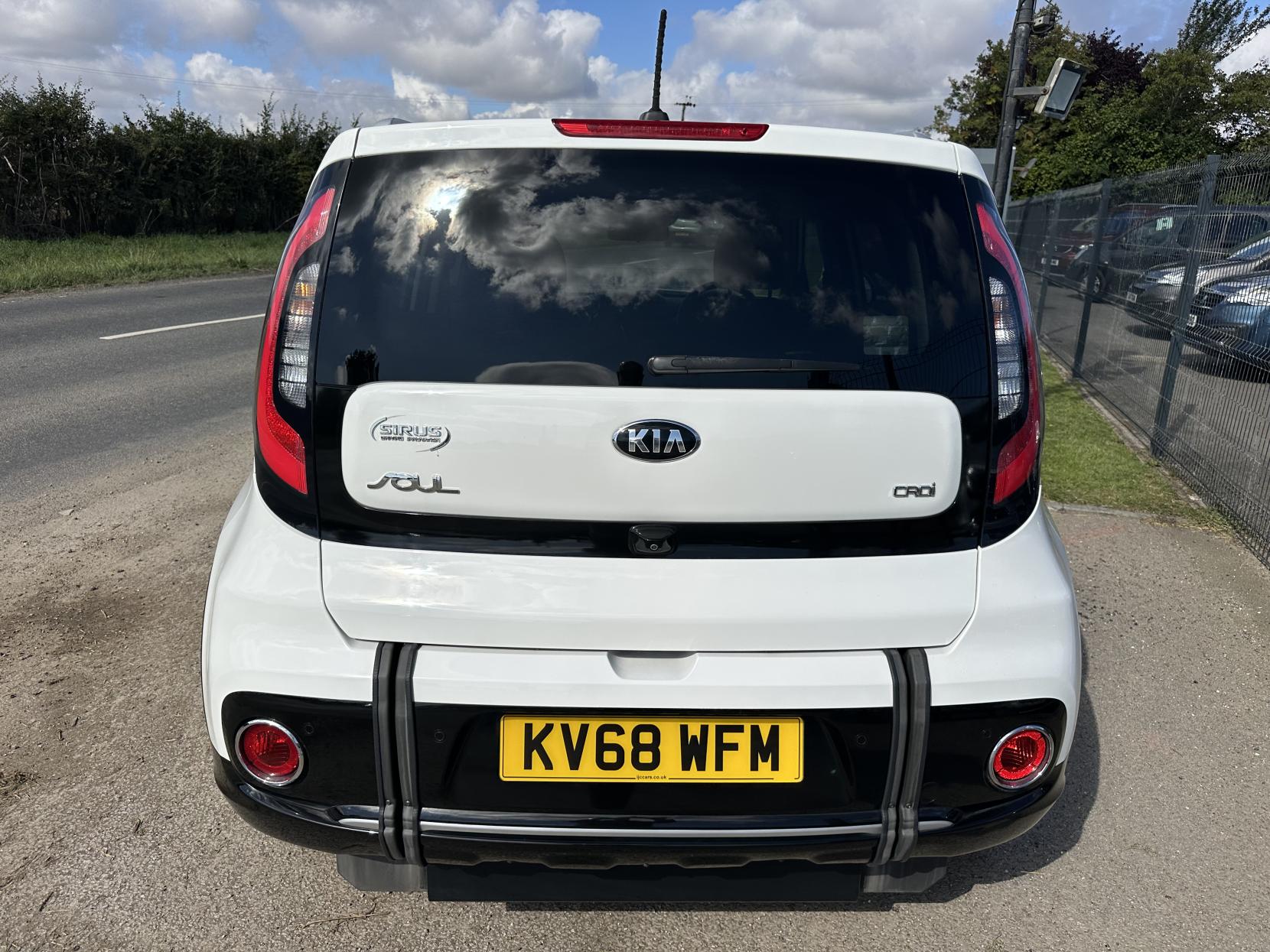 Kia Soul  RARE Diesel AUTO WHEELCHAIR ADAPTED MPV! JUST 3,320 MILES!