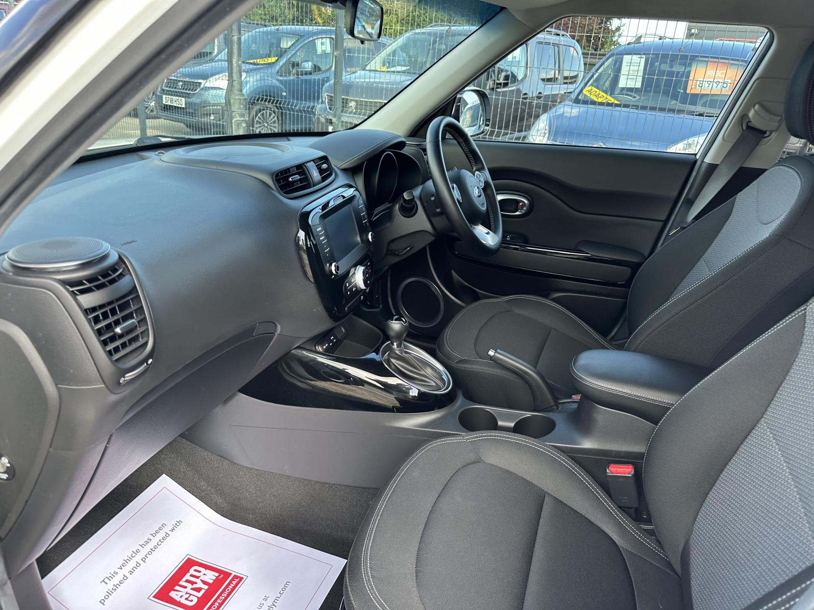 Kia Soul  RARE Diesel AUTO WHEELCHAIR ADAPTED MPV! JUST 3,320 MILES!