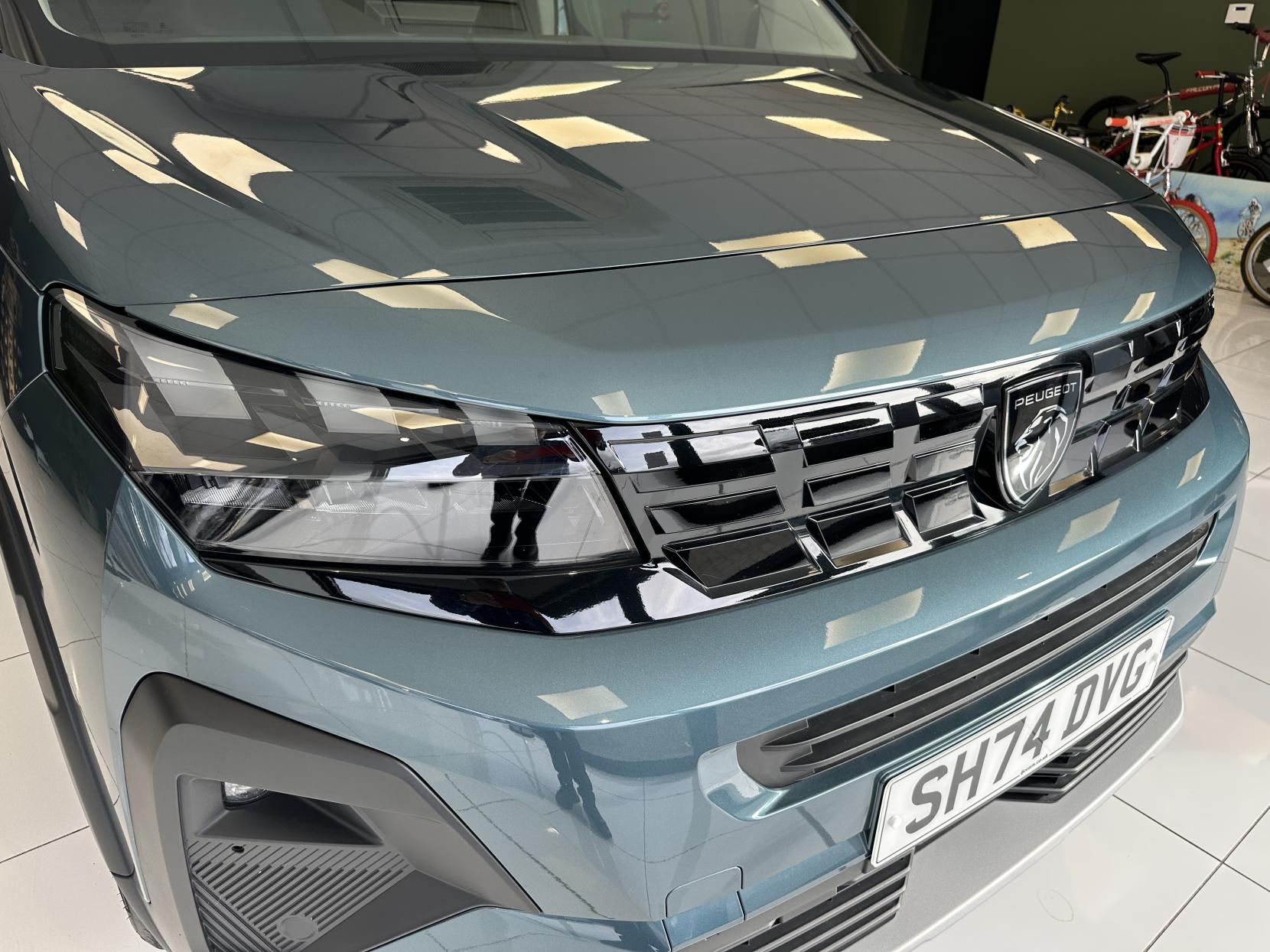 Peugeot JUST 6,000 MILES!