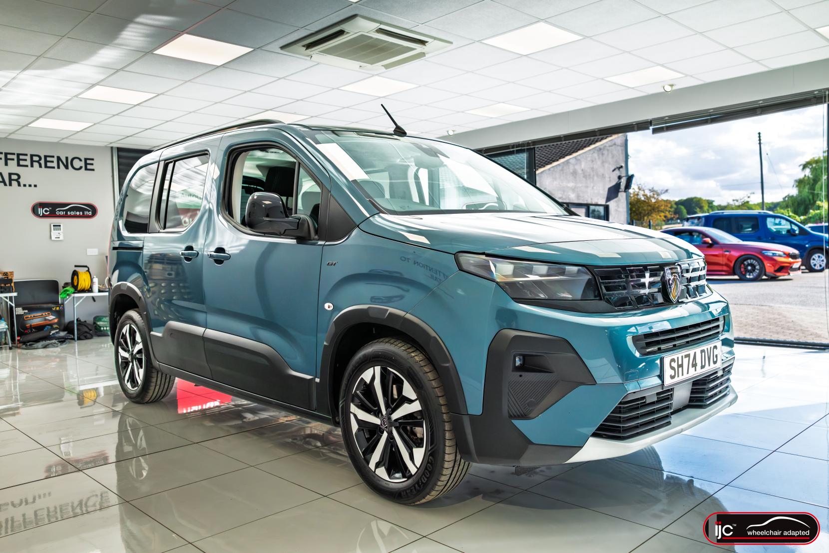 Peugeot JUST 6,000 MILES!  