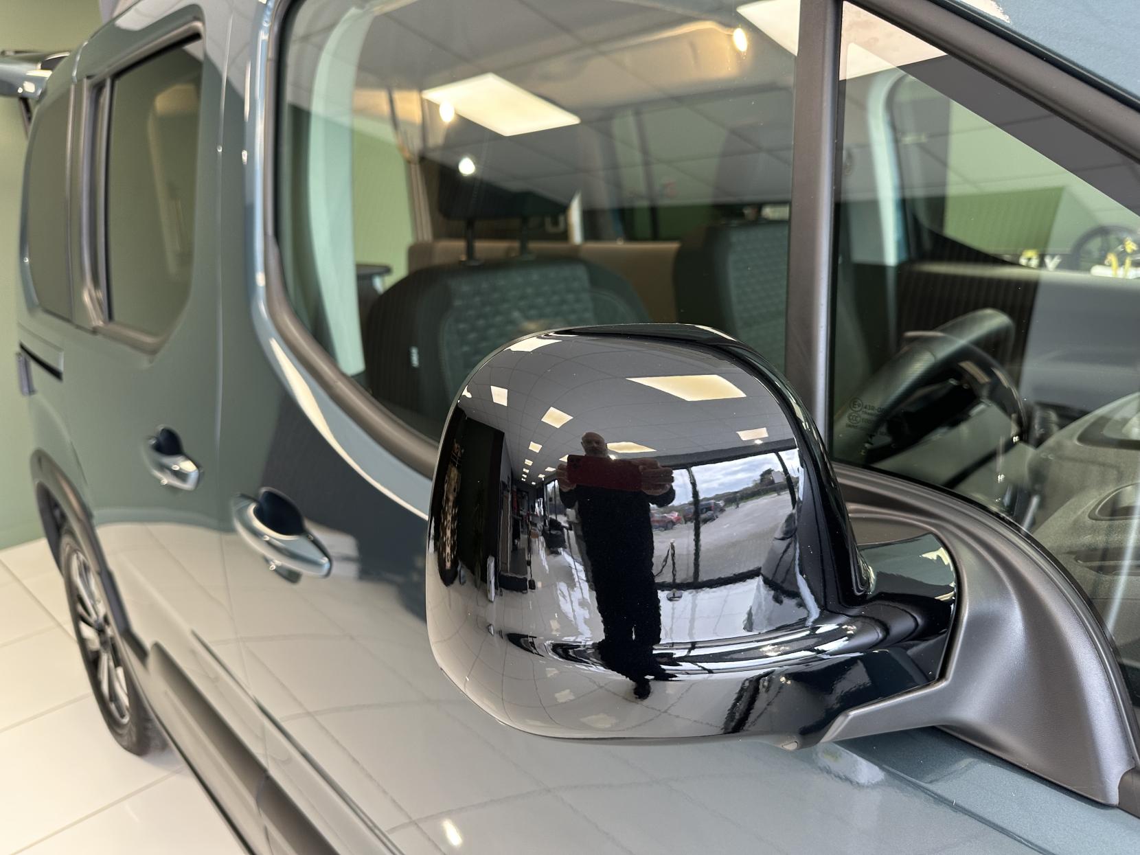 Peugeot JUST 6,000 MILES!