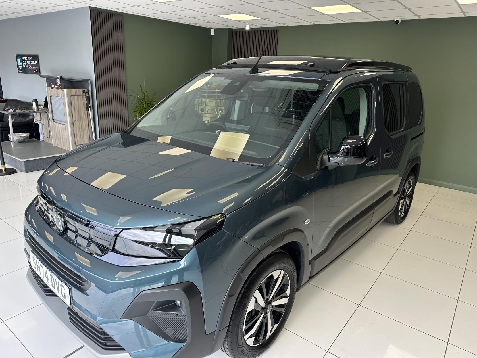 Peugeot JUST 6,000 MILES!