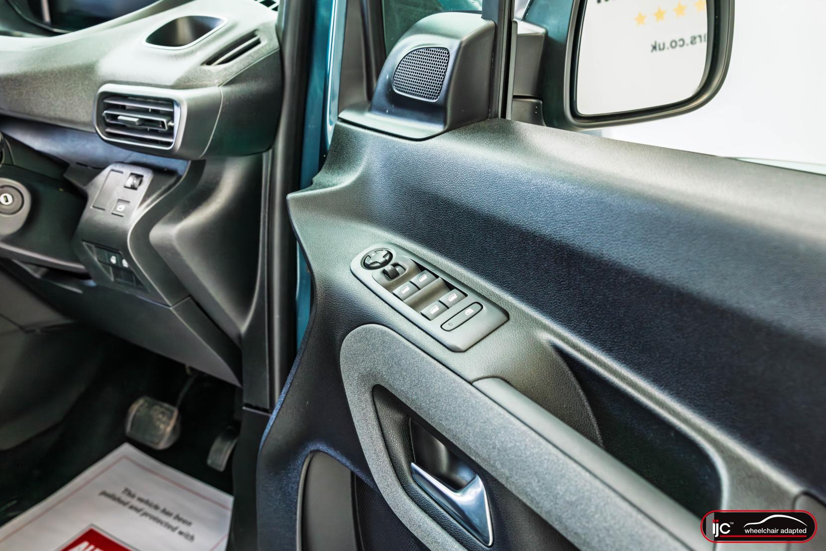 Peugeot JUST 6,000 MILES!  