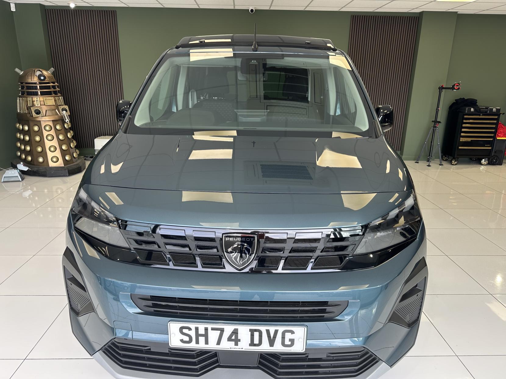 Peugeot JUST 6,000 MILES!