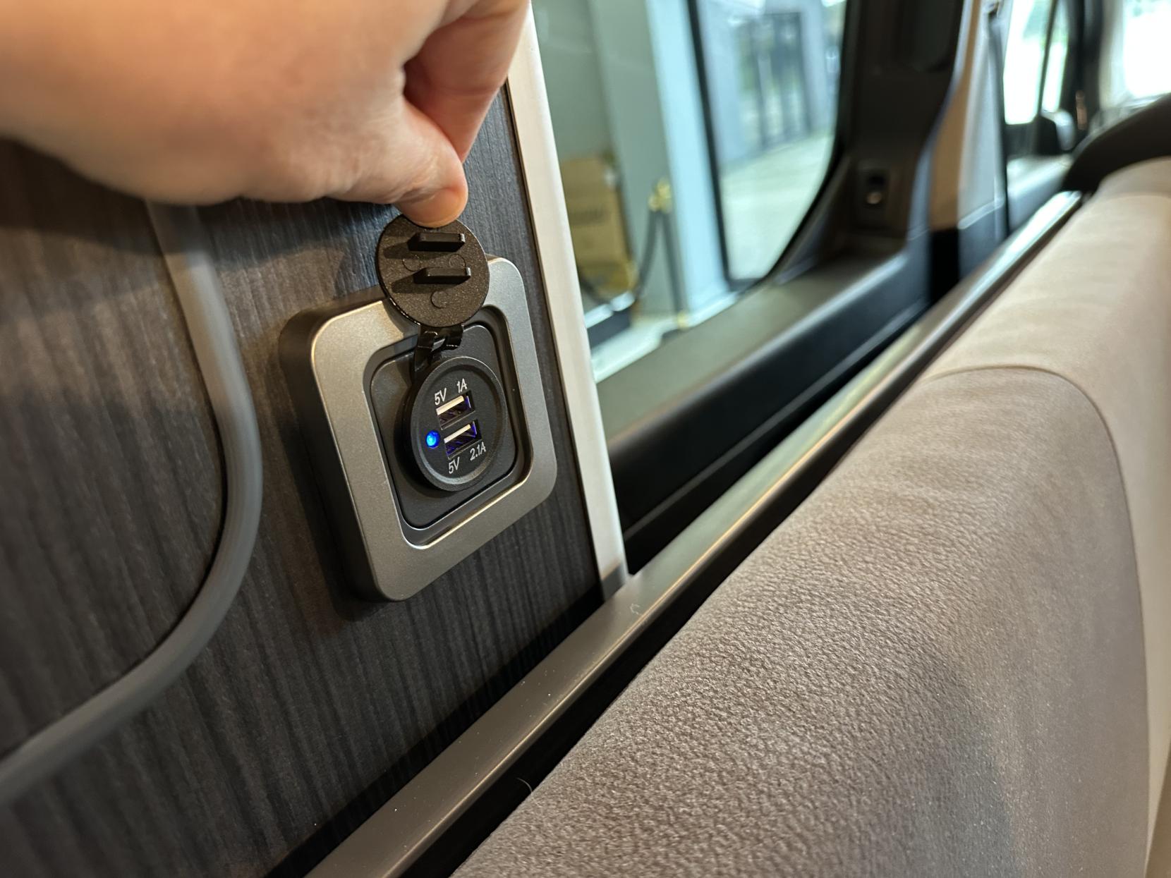 Peugeot JUST 6,000 MILES!