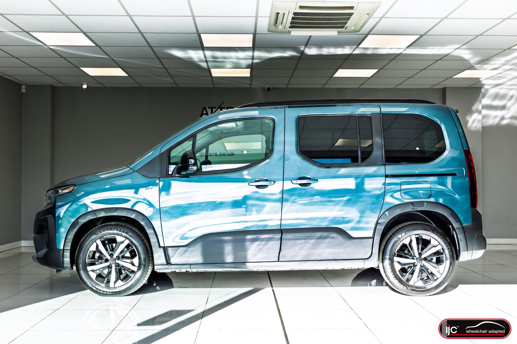 Peugeot JUST 6,000 MILES!  